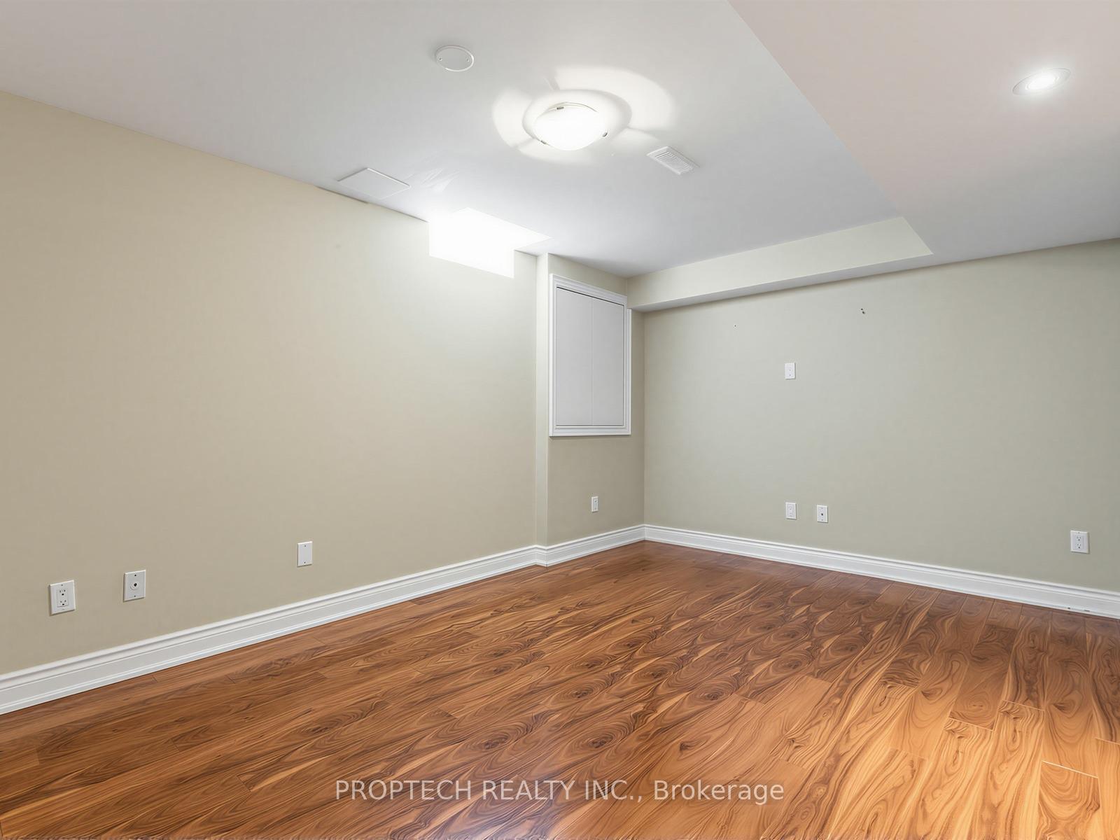 Photo 30 of 47 Topham Crescent, Richmond Hill, Westbrook — HOMEH