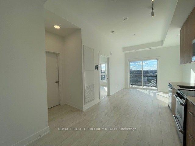 Photo 17 of Unit 702, 3008 William Cutmore Boulevard, Oakville, Joshua Meadows — HOMEH