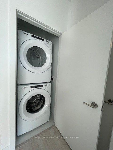 Photo 33 of Unit 702, 3008 William Cutmore Boulevard, Oakville, Joshua Meadows — HOMEH