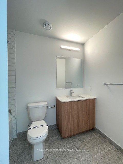 Photo 38 of Unit 702, 3008 William Cutmore Boulevard, Oakville, Joshua Meadows — HOMEH