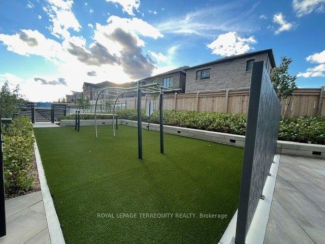 Photo 55 of Unit 702, 3008 William Cutmore Boulevard, Oakville, Joshua Meadows — HOMEH