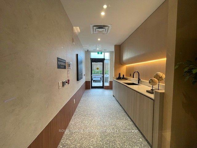 Photo 49 of Unit 702, 3008 William Cutmore Boulevard, Oakville, Joshua Meadows — HOMEH