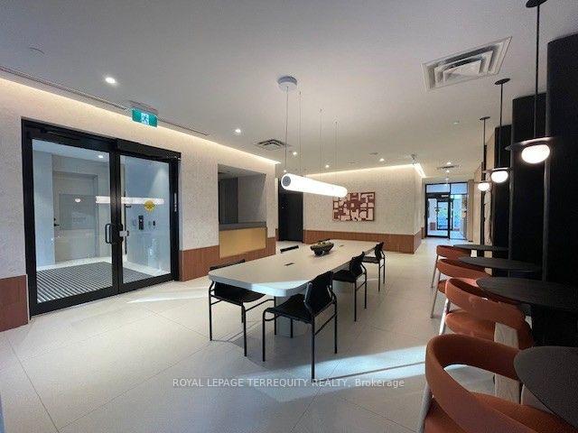 Photo 46 of Unit 702, 3008 William Cutmore Boulevard, Oakville, Joshua Meadows — HOMEH