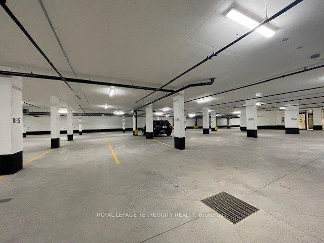 Photo 62 of Unit 702, 3008 William Cutmore Boulevard, Oakville, Joshua Meadows — HOMEH