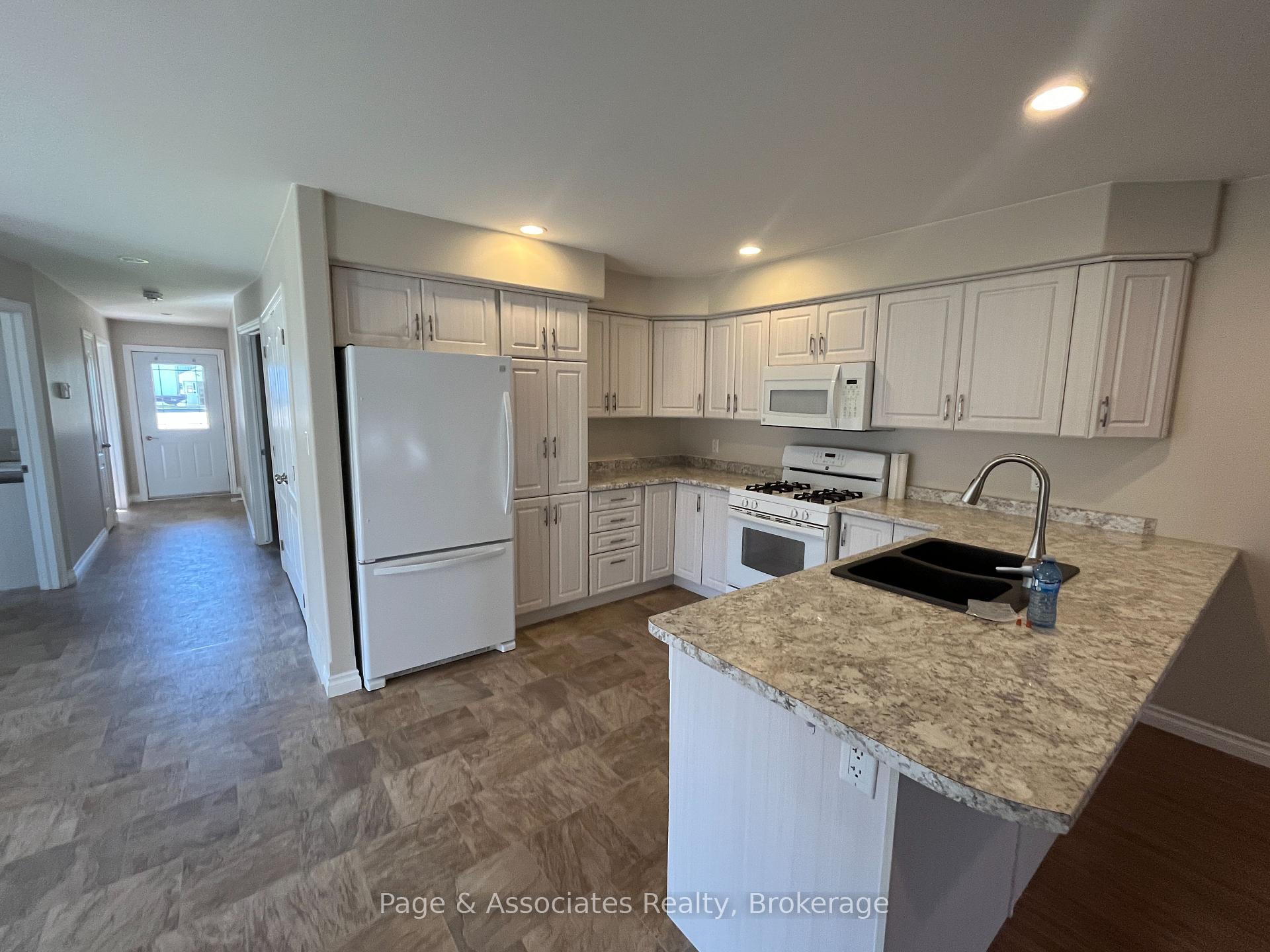 Photo 4 of 112 Second Street, West Nipissing, Sturgeon Falls — HOMEH