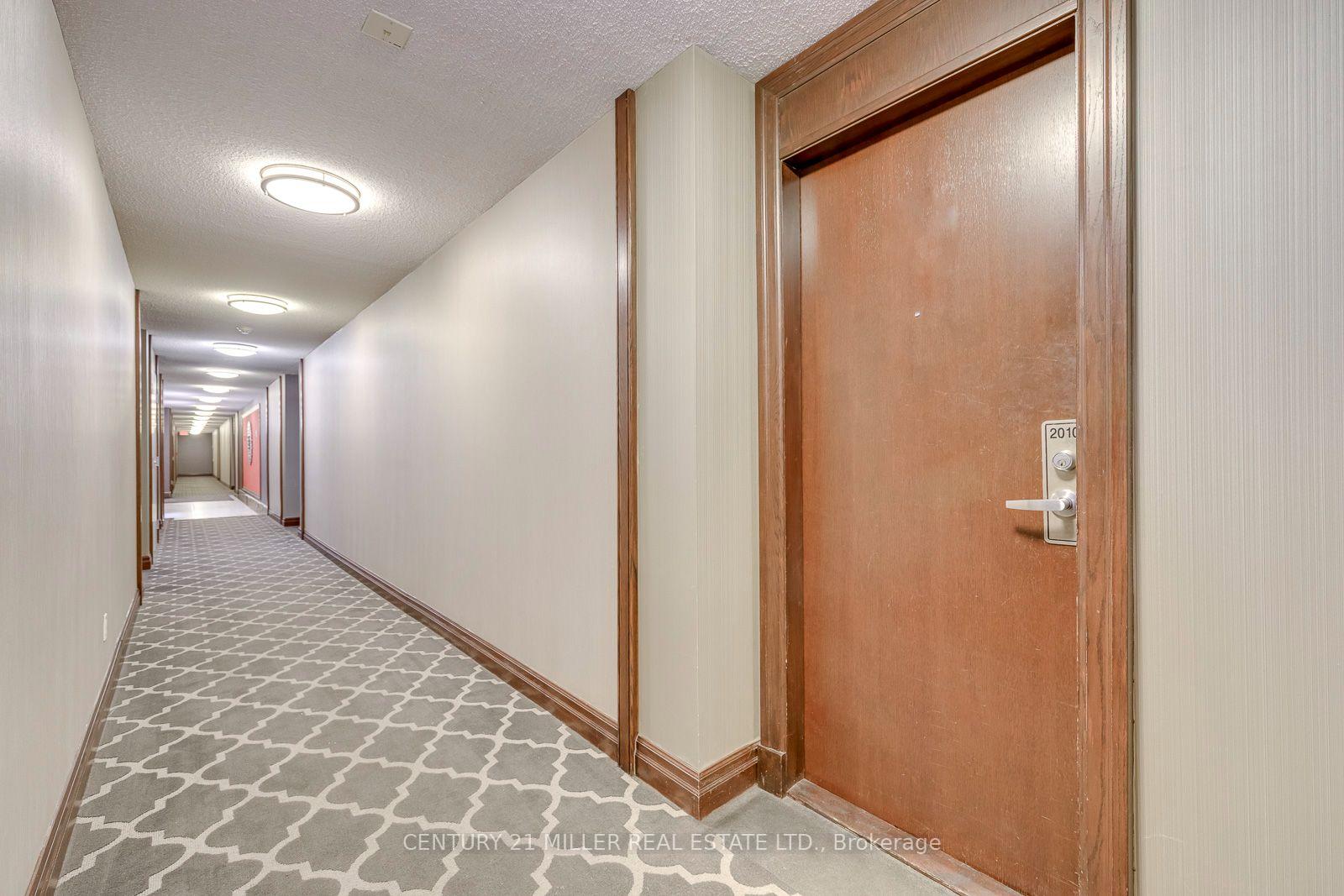 Photo 4 of Unit 2010, 335 Rathburn Road W, Mississauga, Creditview — HOMEH