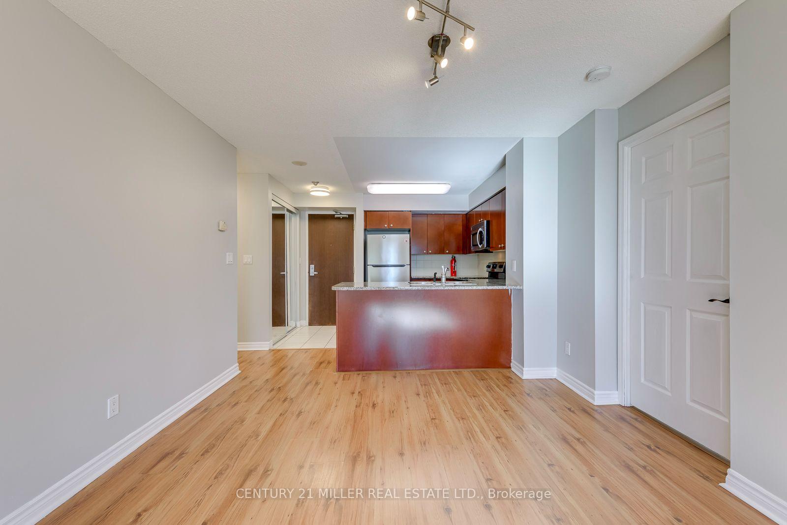 Photo 13 of Unit 2010, 335 Rathburn Road W, Mississauga, Creditview — HOMEH