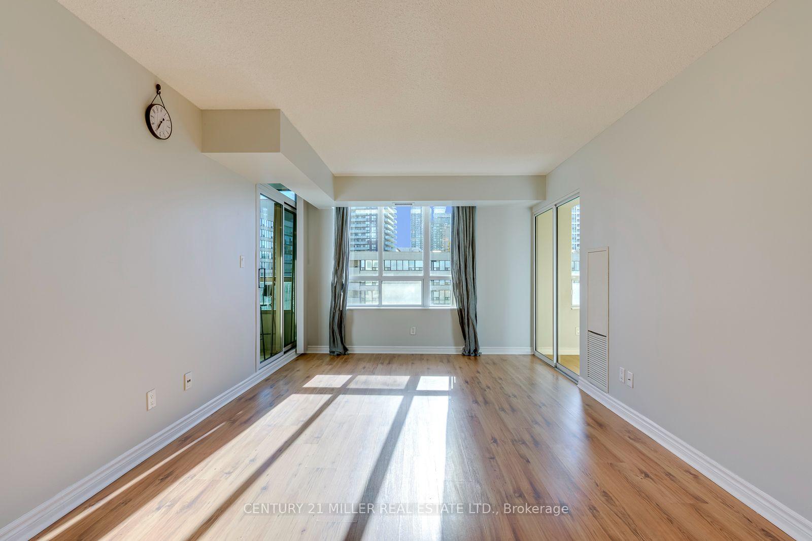 Photo 14 of Unit 2010, 335 Rathburn Road W, Mississauga, Creditview — HOMEH