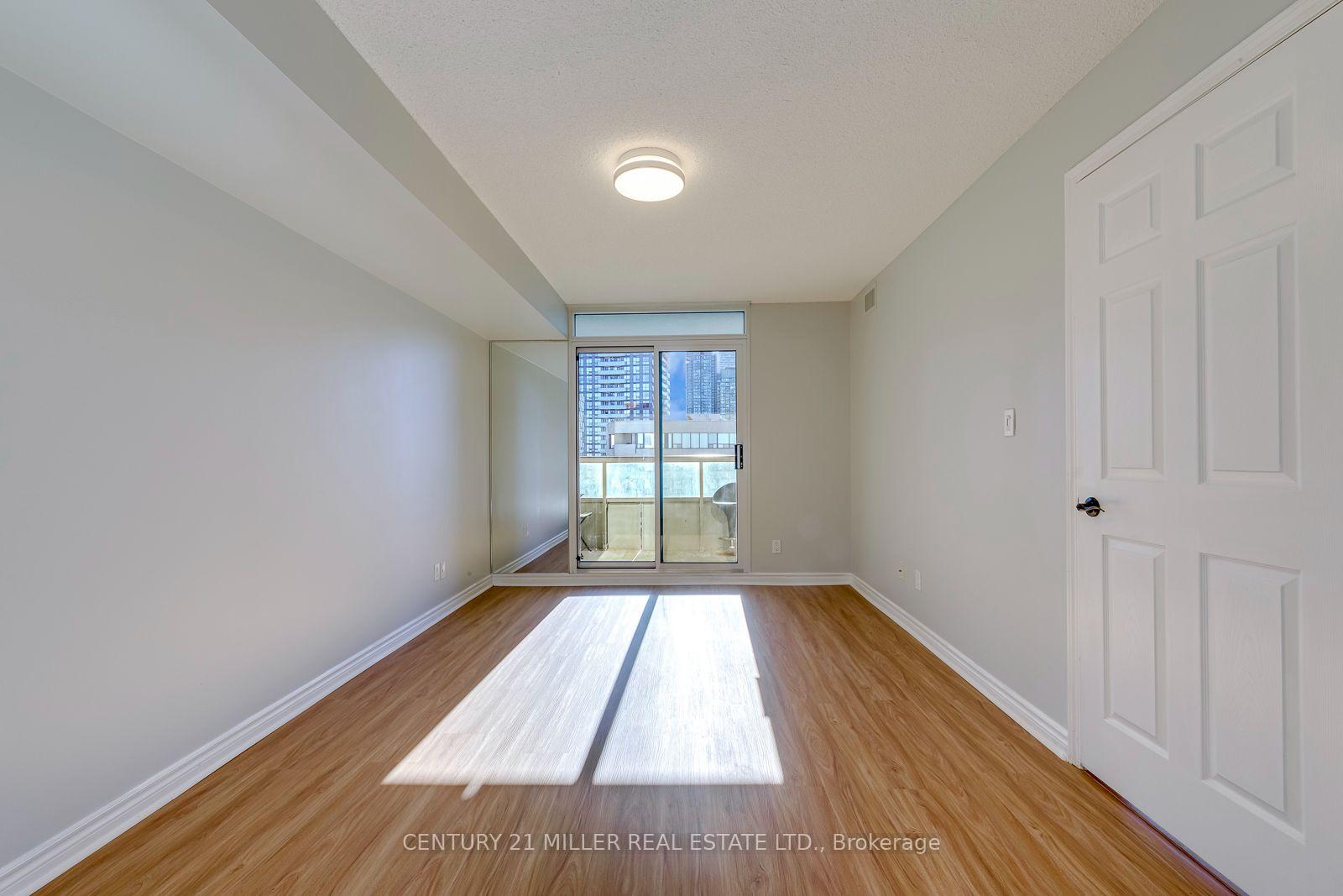 Photo 18 of Unit 2010, 335 Rathburn Road W, Mississauga, Creditview — HOMEH