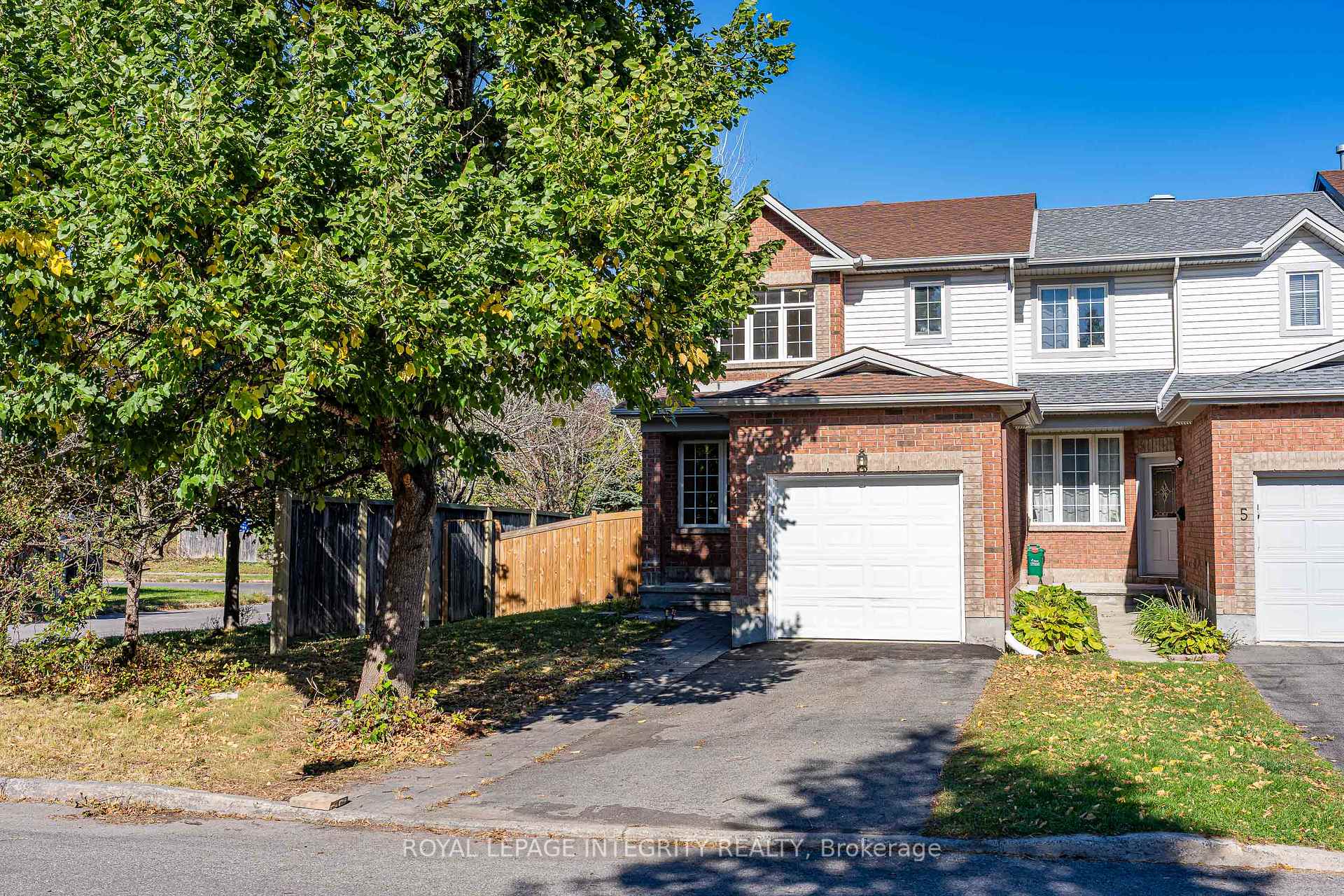 Photo 2 of 3 Binbury Way, Ottawa, Hunt Club Park/Greenboro — HOMEH
