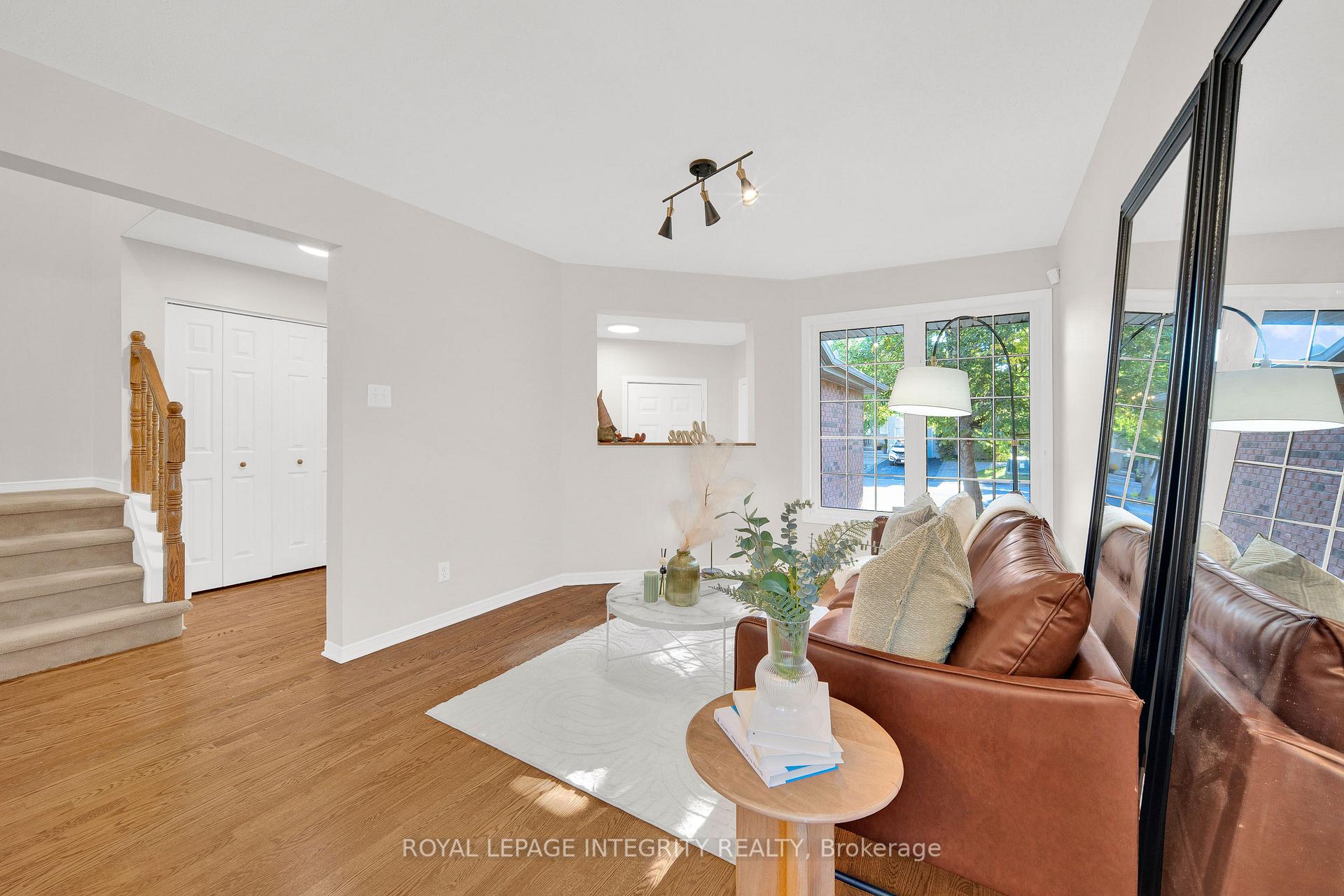 Photo 7 of 3 Binbury Way, Ottawa, Hunt Club Park/Greenboro — HOMEH