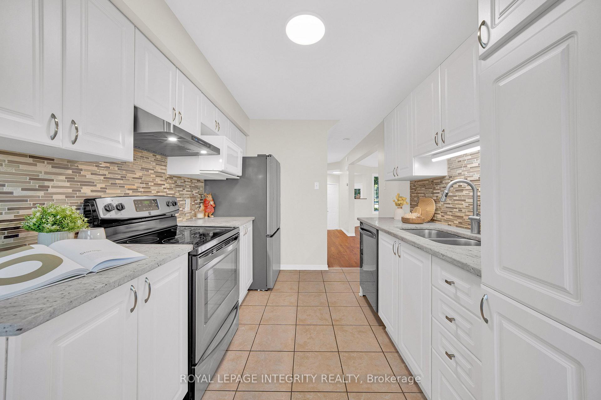 Photo 17 of 3 Binbury Way, Ottawa, Hunt Club Park/Greenboro — HOMEH