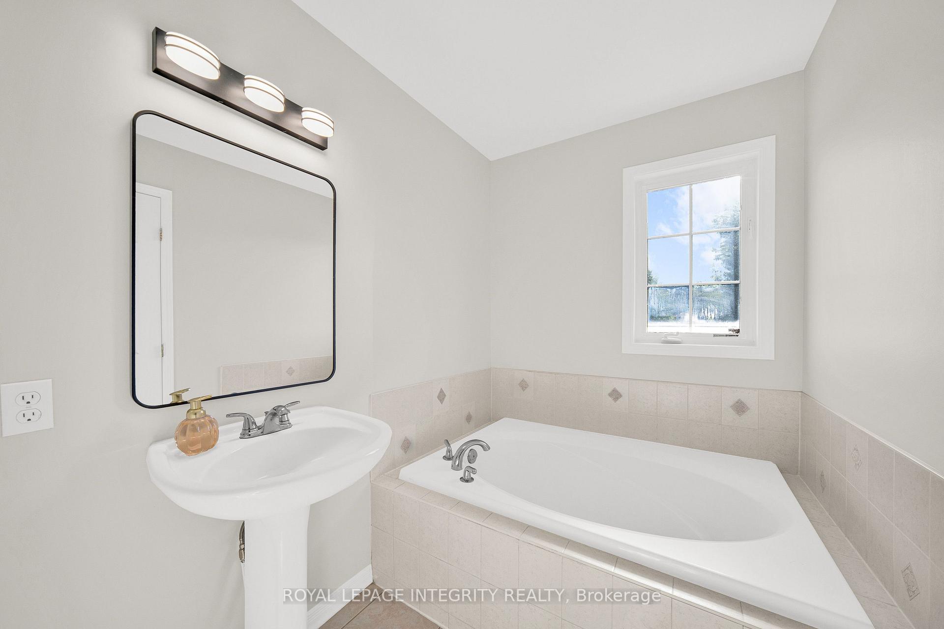Photo 30 of 3 Binbury Way, Ottawa, Hunt Club Park/Greenboro — HOMEH