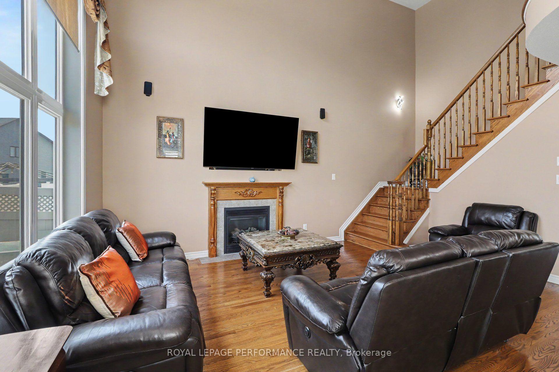 Photo 4 of 119 Felicity Crescent, Ottawa, Mer Bleue/Bradley Estates/Anderson Park — HOMEH