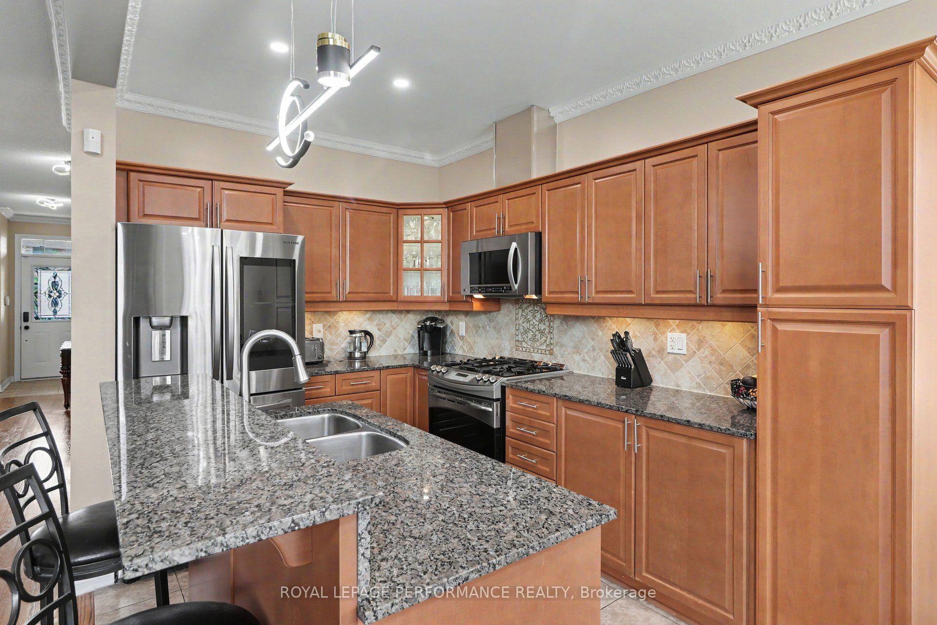 Photo 6 of 119 Felicity Crescent, Ottawa, Mer Bleue/Bradley Estates/Anderson Park — HOMEH