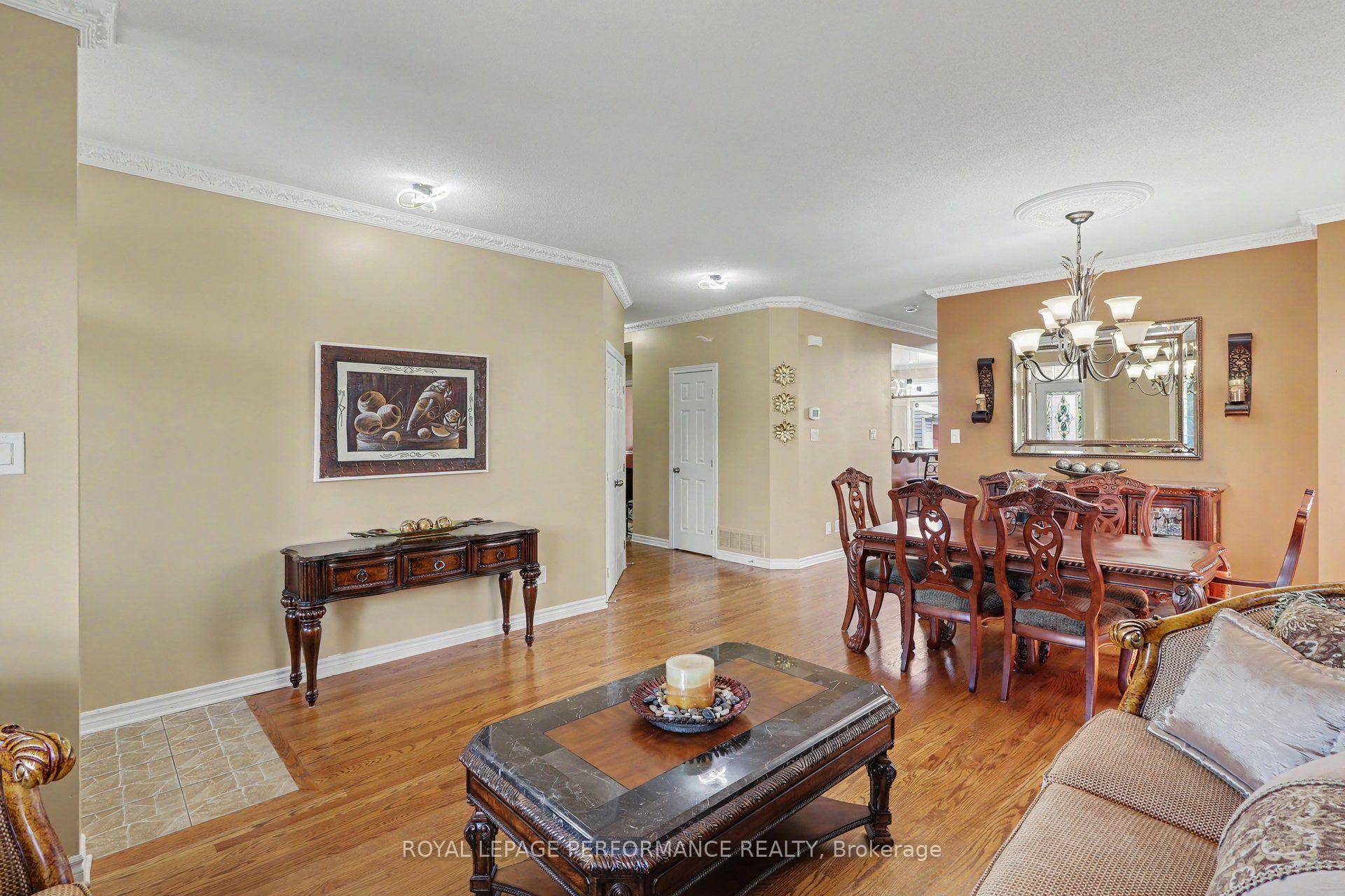 Photo 12 of 119 Felicity Crescent, Ottawa, Mer Bleue/Bradley Estates/Anderson Park — HOMEH