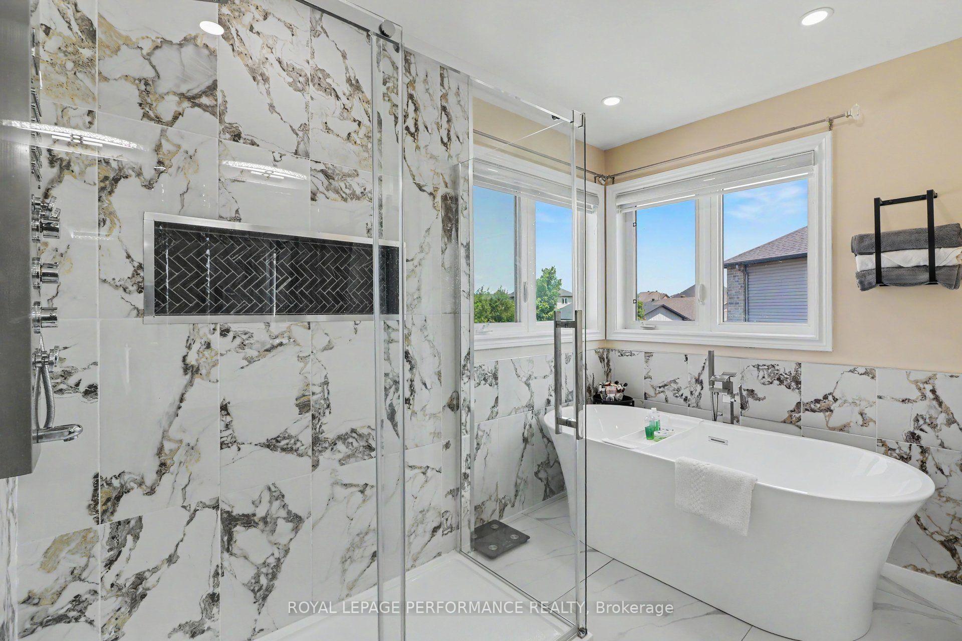 Photo 20 of 119 Felicity Crescent, Ottawa, Mer Bleue/Bradley Estates/Anderson Park — HOMEH