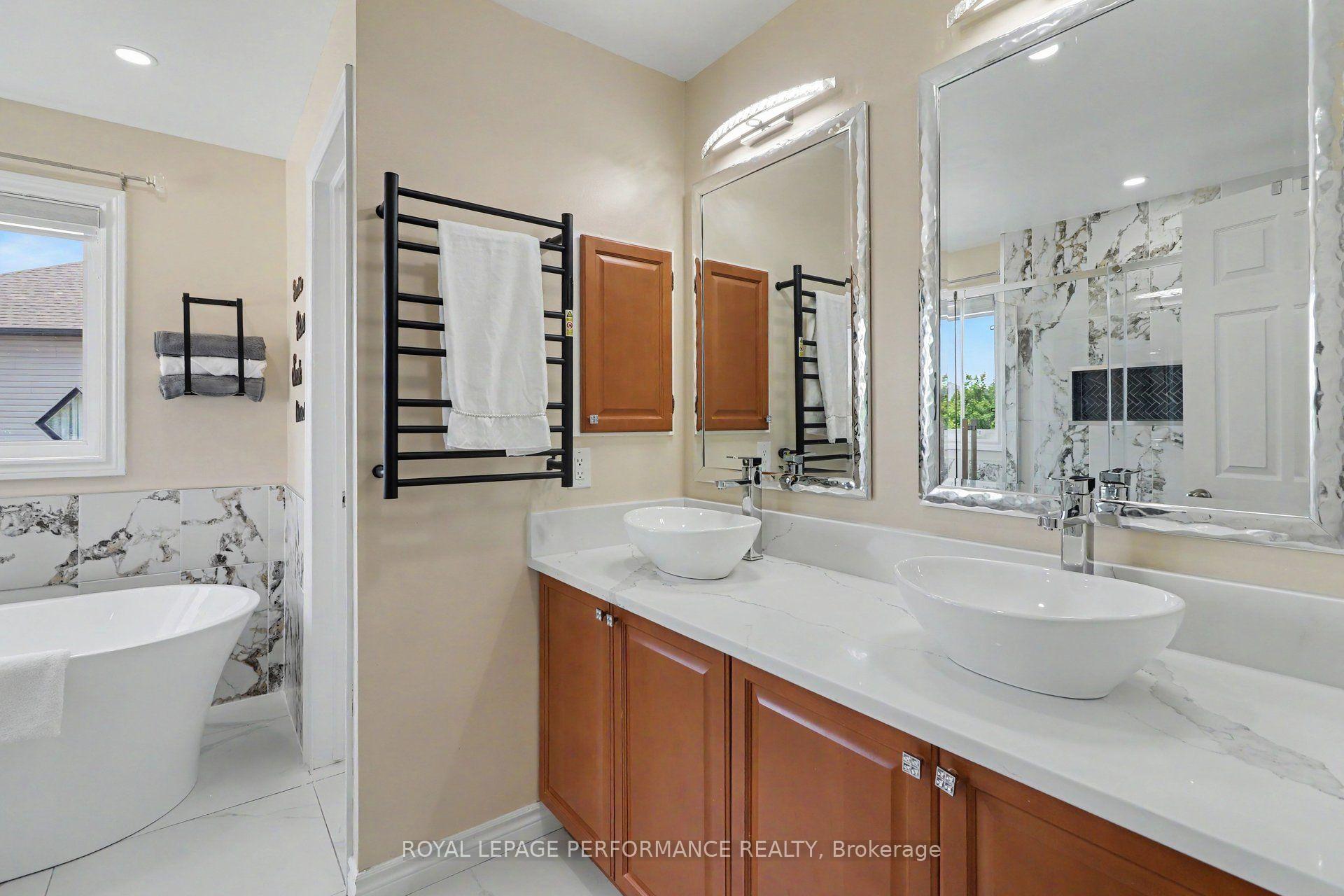 Photo 21 of 119 Felicity Crescent, Ottawa, Mer Bleue/Bradley Estates/Anderson Park — HOMEH