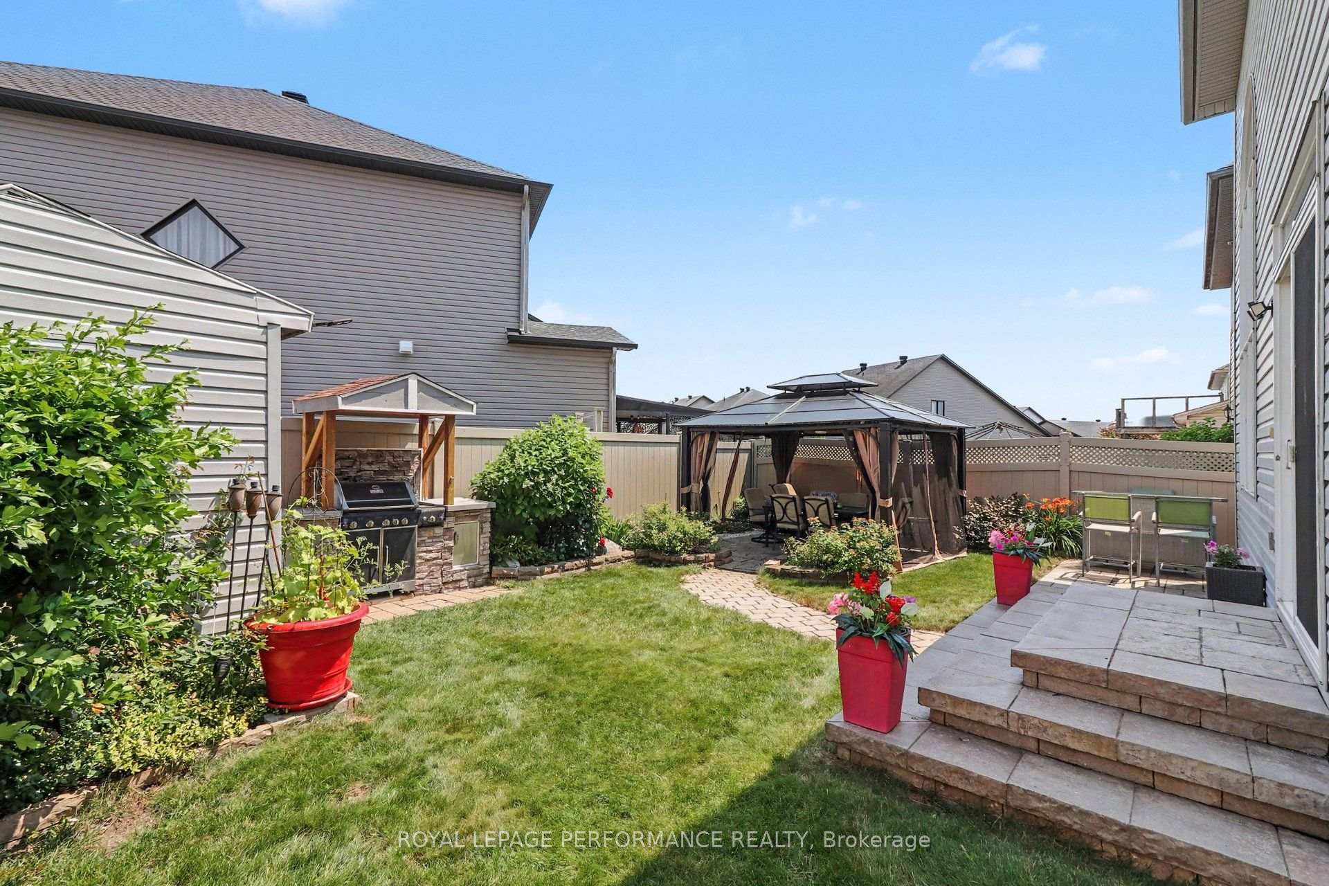 Photo 35 of 119 Felicity Crescent, Ottawa, Mer Bleue/Bradley Estates/Anderson Park — HOMEH