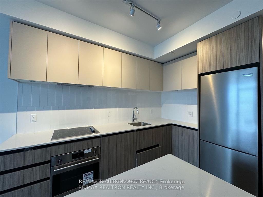 Photo of Unit 525, 7950 Bathurst Street
