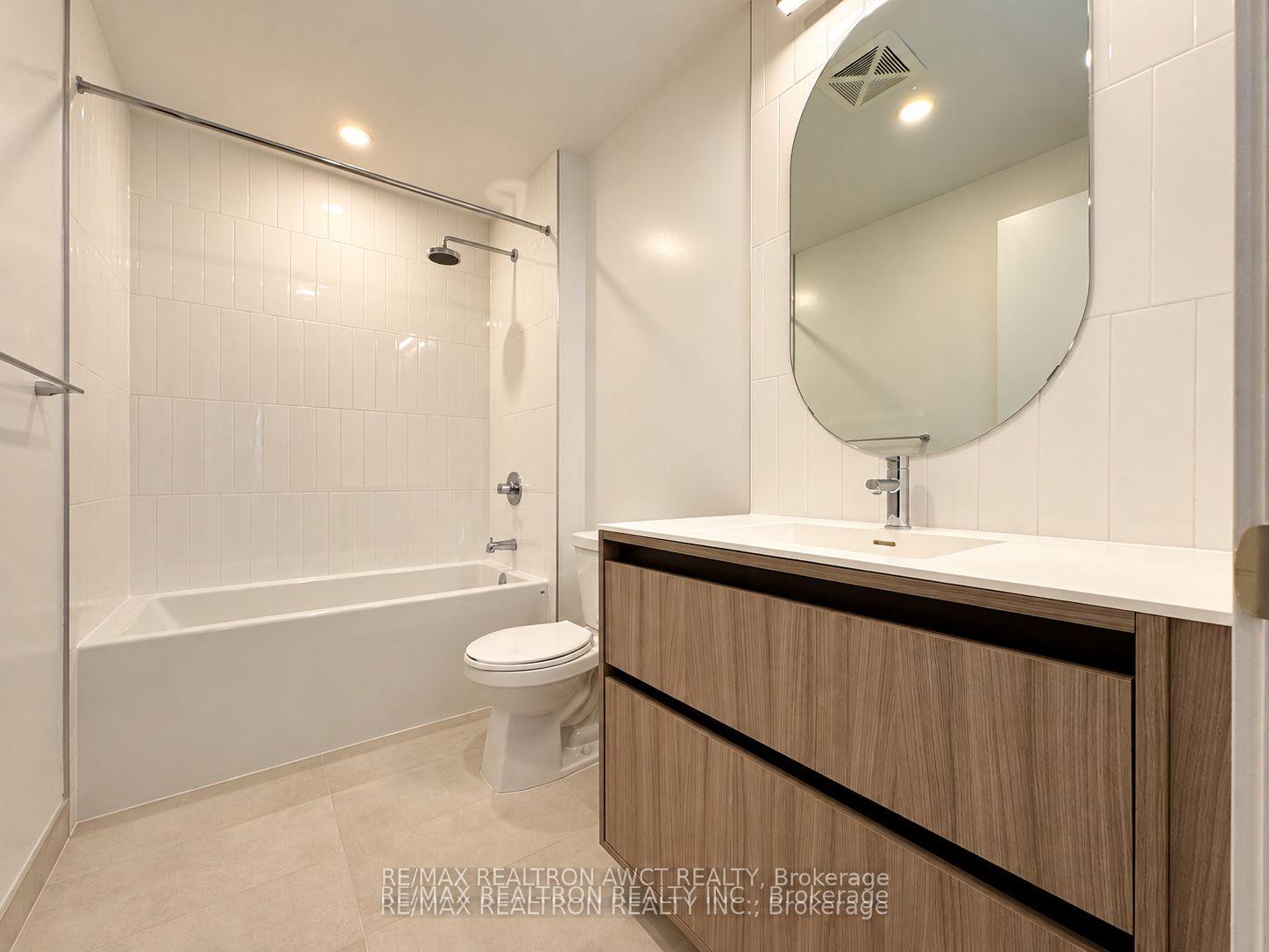 Photo 8 of Unit 525, 7950 Bathurst Street, Vaughan, Beverley Glen — HOMEH