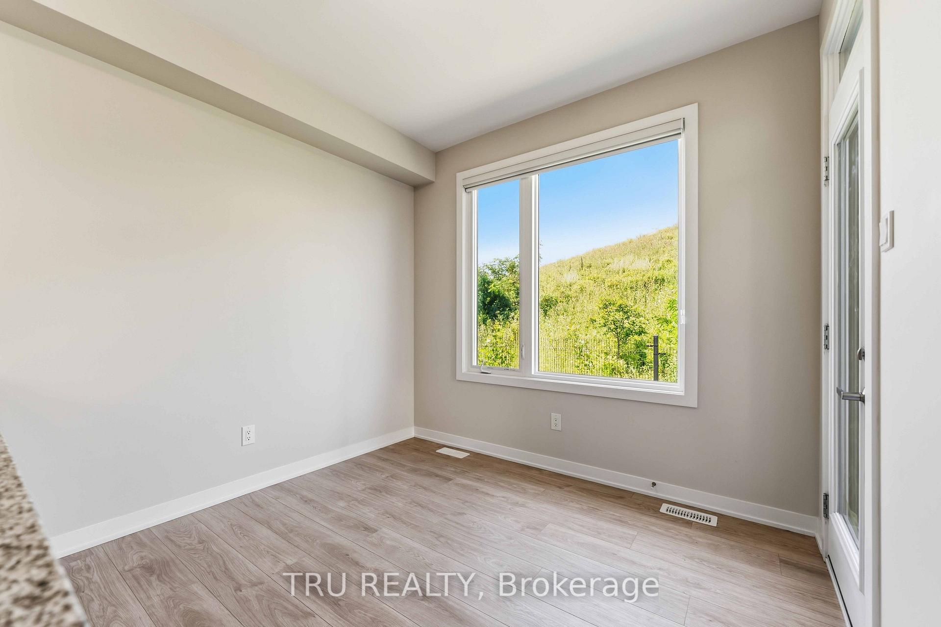 Photo 7 of 706 Expansion Road, Ottawa, Barrhaven - Half Moon Bay — HOMEH