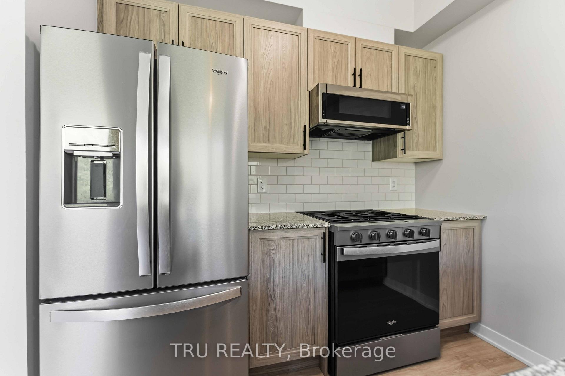 Photo 10 of 706 Expansion Road, Ottawa, Barrhaven - Half Moon Bay — HOMEH