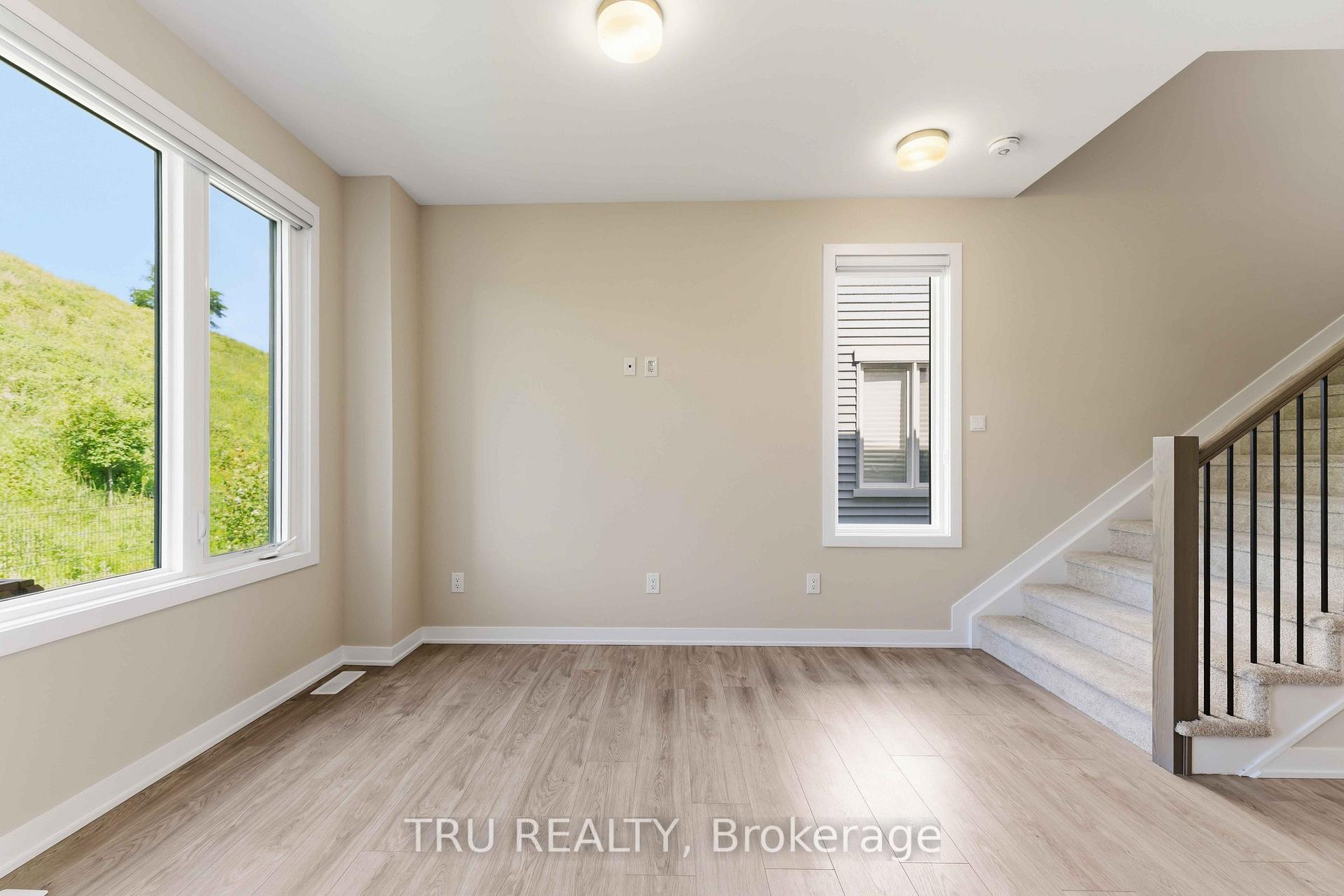Photo 12 of 706 Expansion Road, Ottawa, Barrhaven - Half Moon Bay — HOMEH