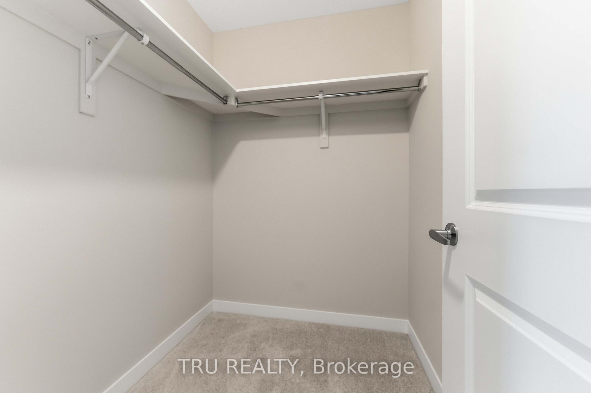 Photo 17 of 706 Expansion Road, Ottawa, Barrhaven - Half Moon Bay — HOMEH