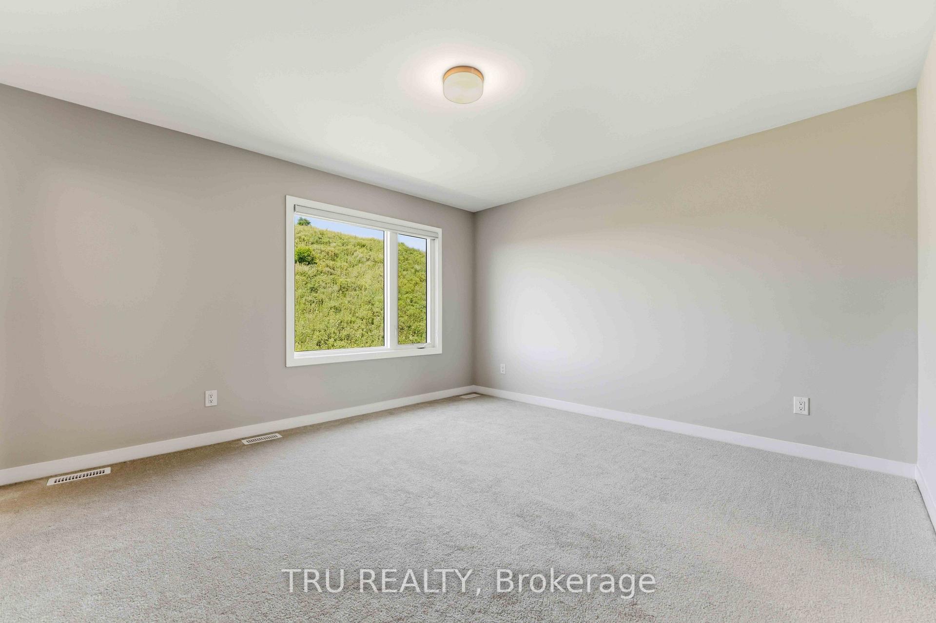 Photo 18 of 706 Expansion Road, Ottawa, Barrhaven - Half Moon Bay — HOMEH
