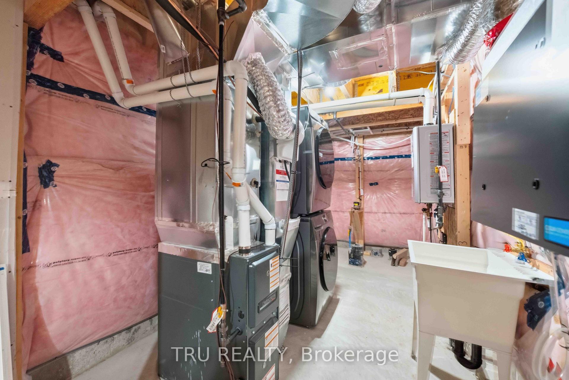 Photo 32 of 706 Expansion Road, Ottawa, Barrhaven - Half Moon Bay — HOMEH