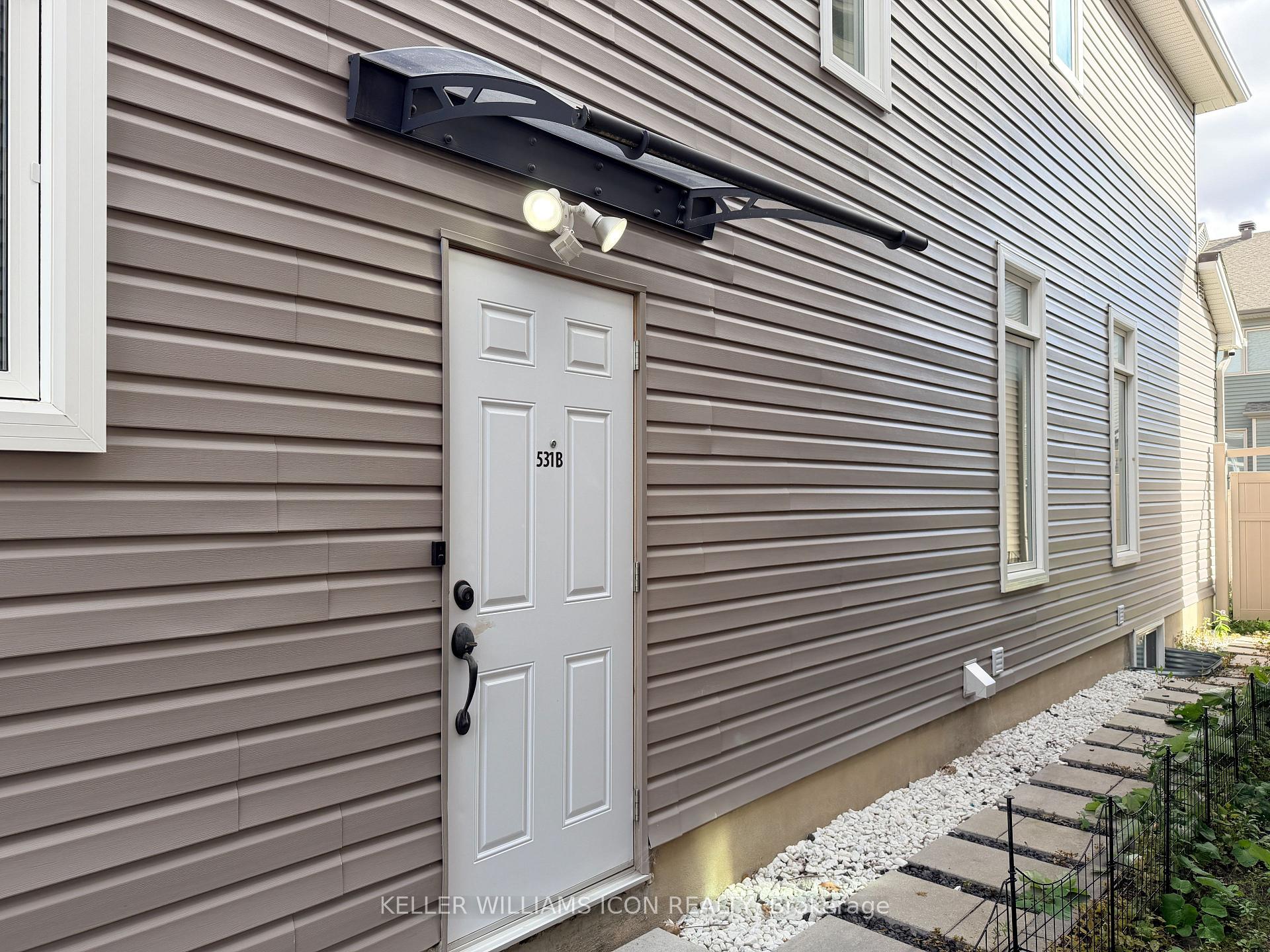 Photo 3 of Unit B, 531 Vivera Place, Ottawa, Stittsville (North) — HOMEH