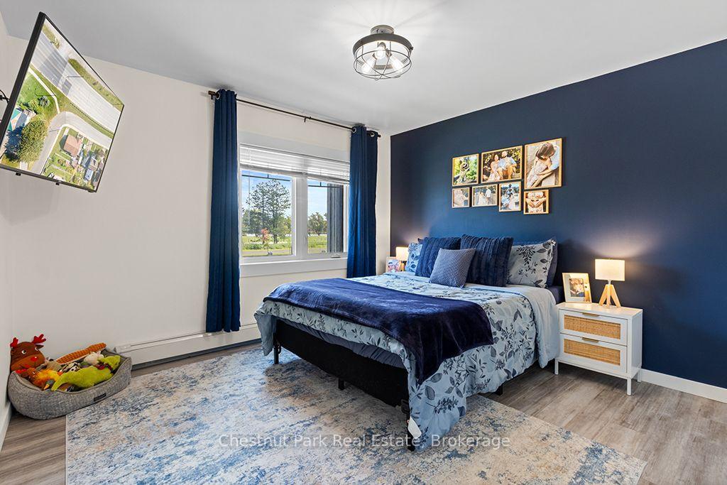 Photo 22 of 2096 3rd Avenue W, Owen Sound — HOMEH