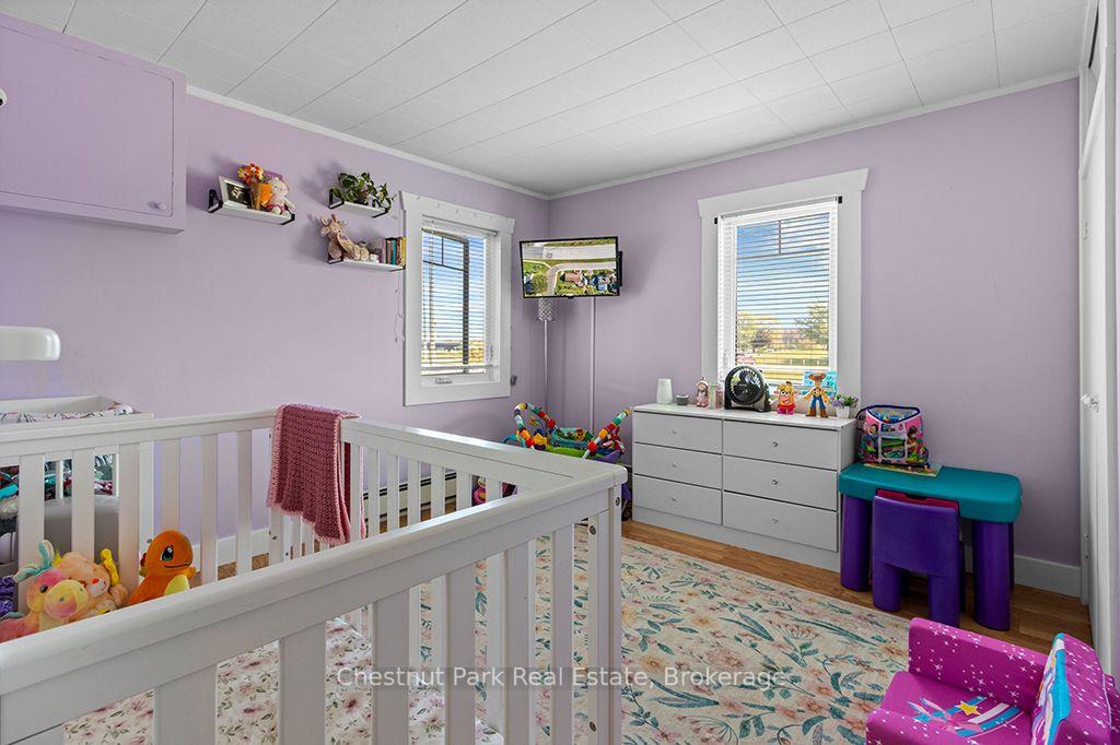 Photo 25 of 2096 3rd Avenue W, Owen Sound — HOMEH