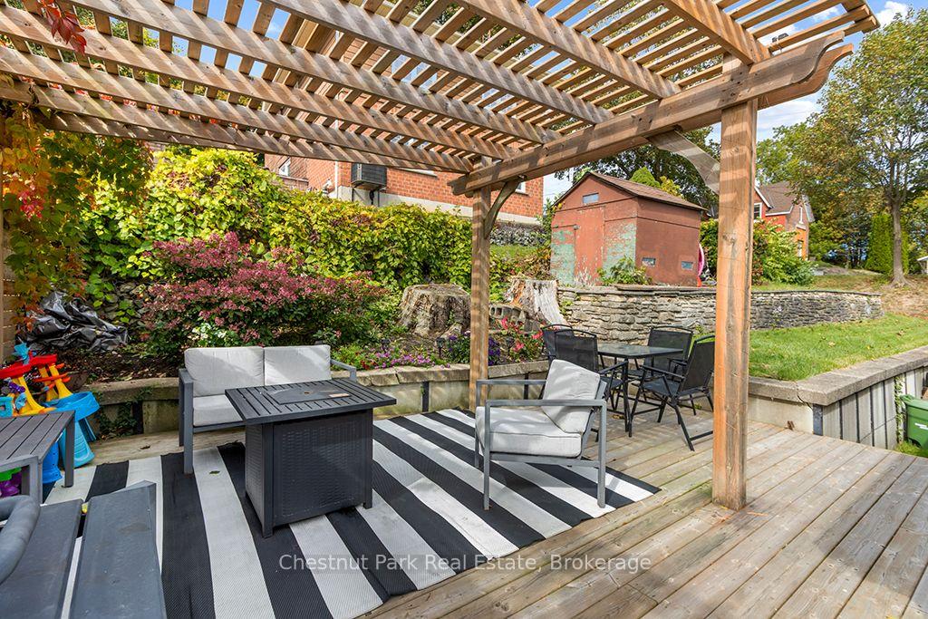Photo 32 of 2096 3rd Avenue W, Owen Sound — HOMEH