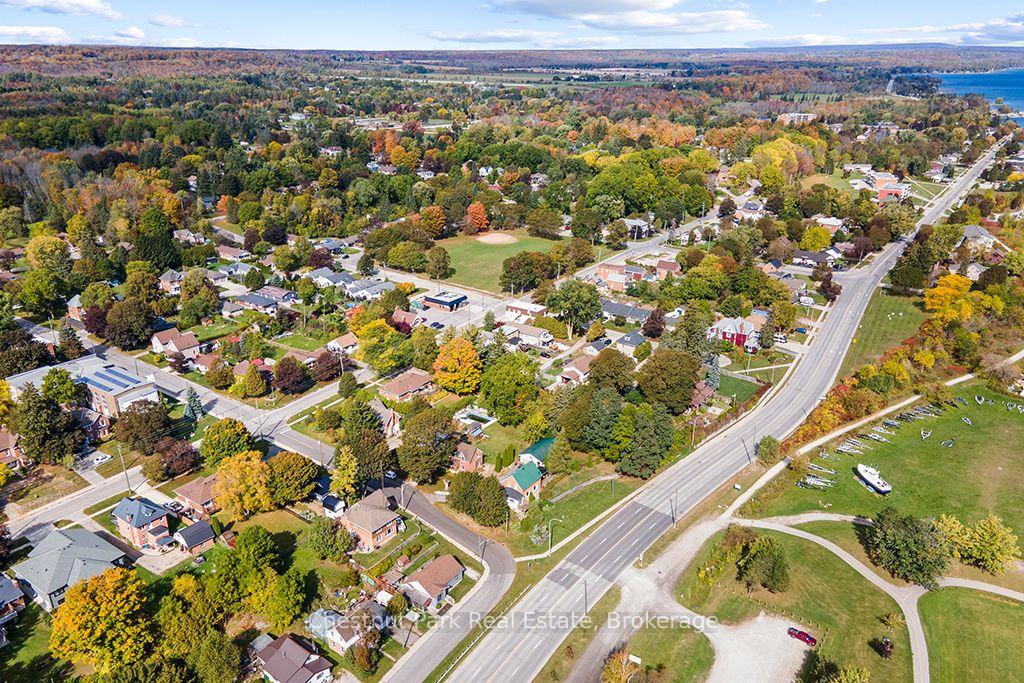 Photo 38 of 2096 3rd Avenue W, Owen Sound — HOMEH