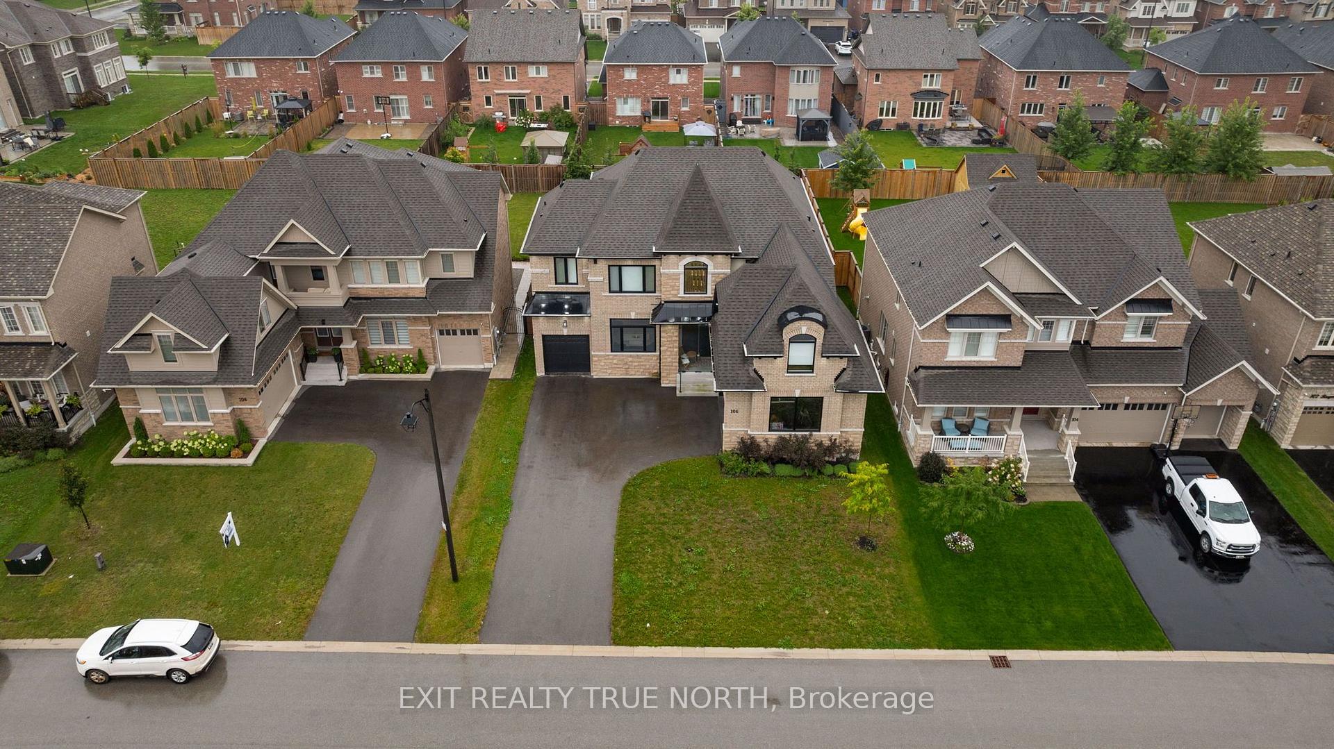 Photo 3 of 106 Rugman Crescent, Springwater, Centre Vespra — HOMEH