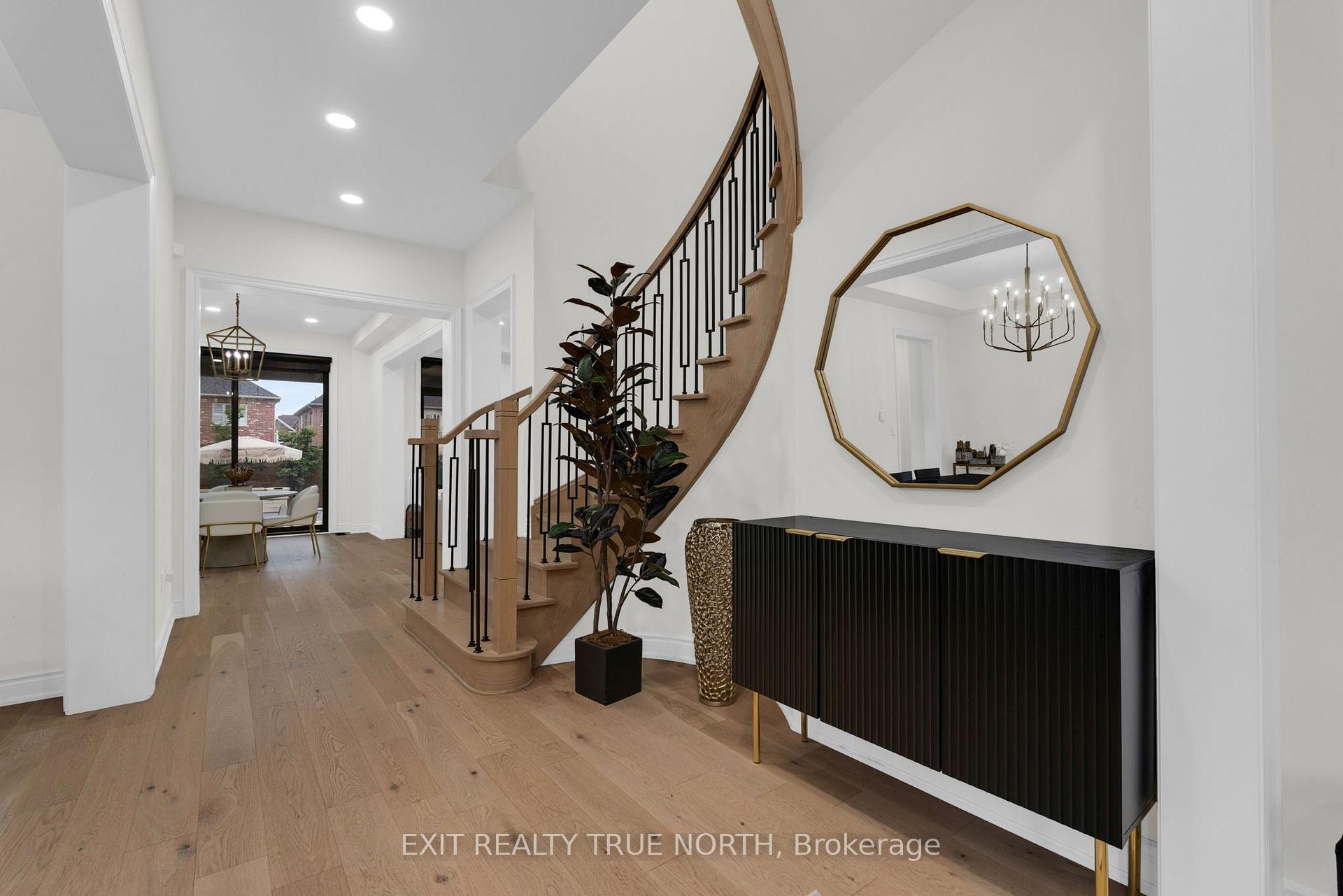 Photo 5 of 106 Rugman Crescent, Springwater, Centre Vespra — HOMEH