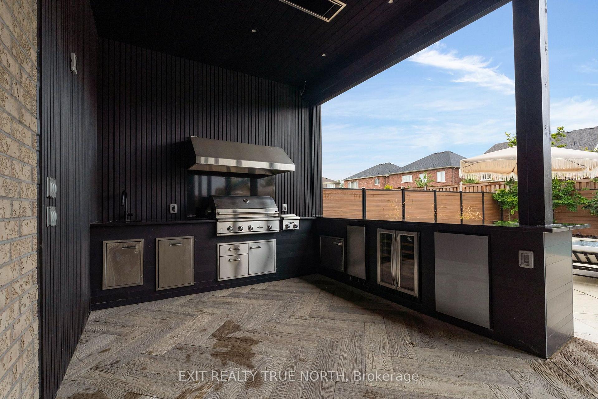 Photo 11 of 106 Rugman Crescent, Springwater, Centre Vespra — HOMEH