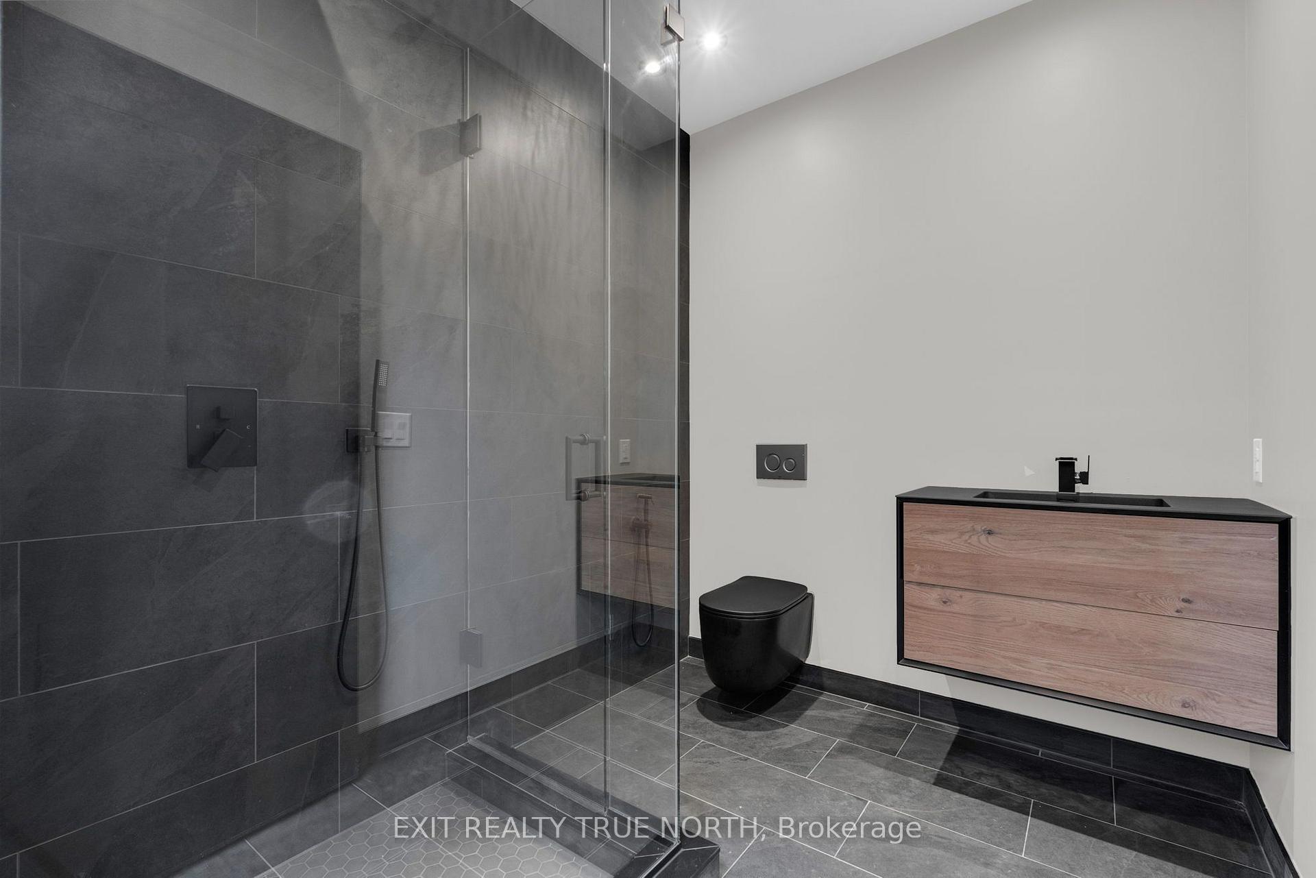 Photo 17 of 106 Rugman Crescent, Springwater, Centre Vespra — HOMEH