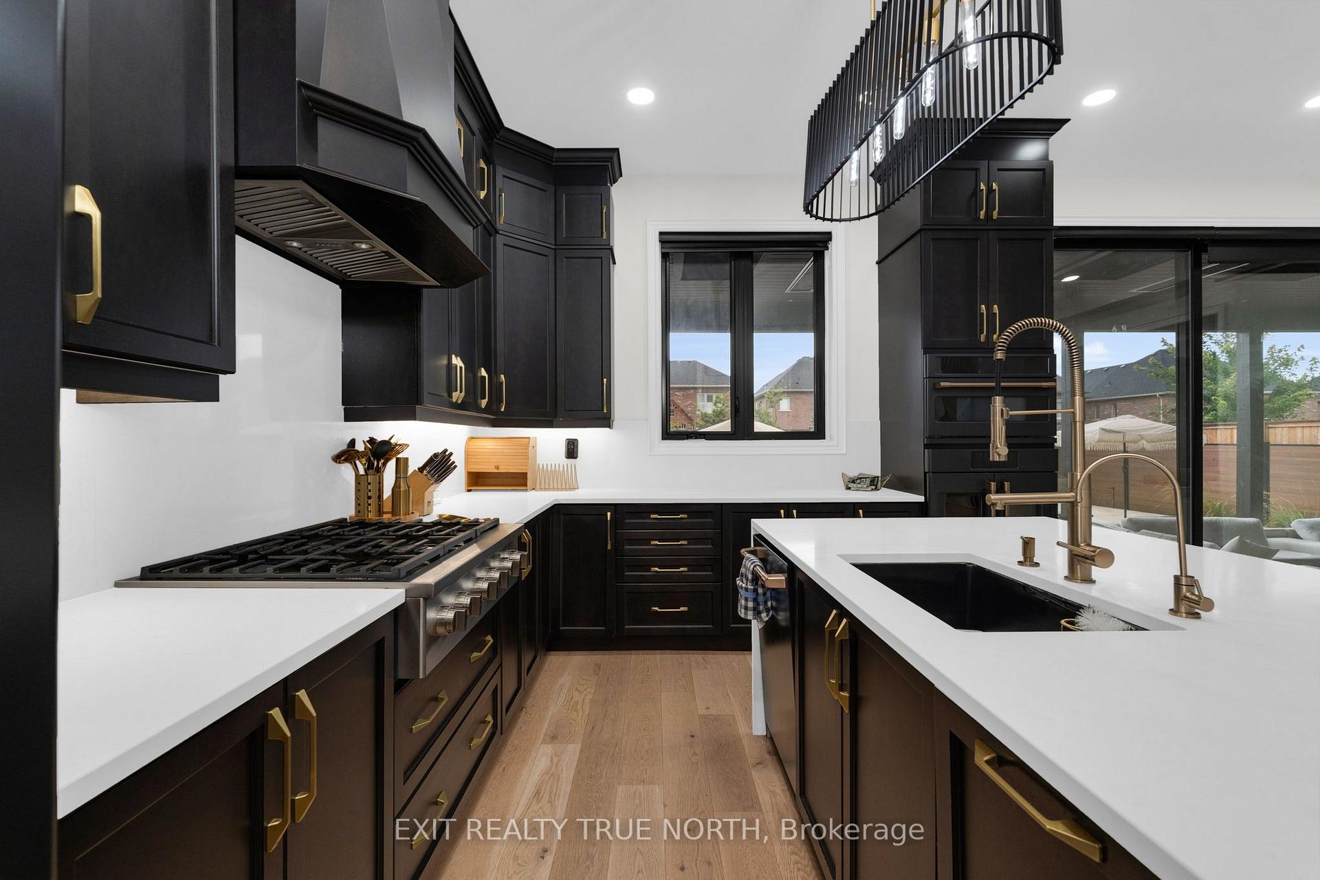 Photo 20 of 106 Rugman Crescent, Springwater, Centre Vespra — HOMEH