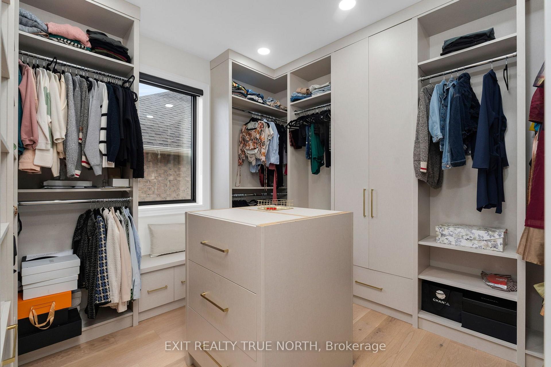 Photo 34 of 106 Rugman Crescent, Springwater, Centre Vespra — HOMEH