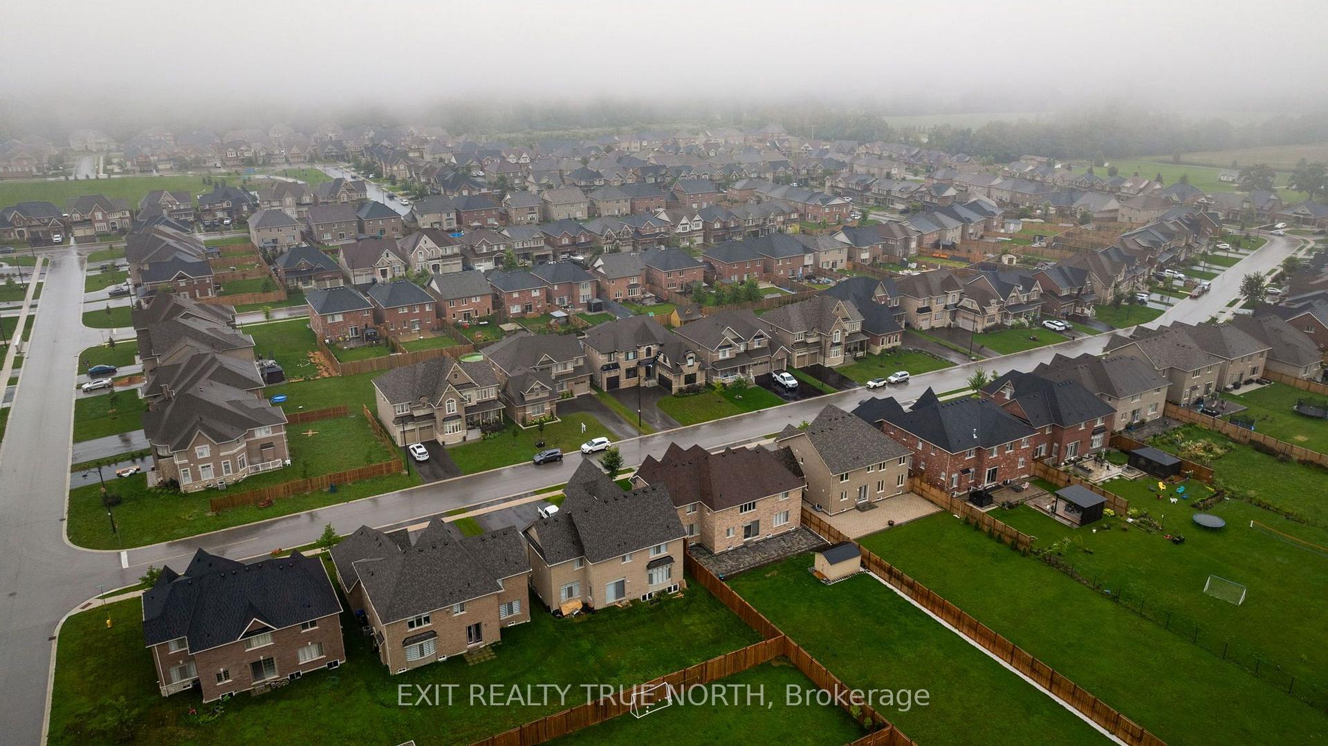 Photo 47 of 106 Rugman Crescent, Springwater, Centre Vespra — HOMEH