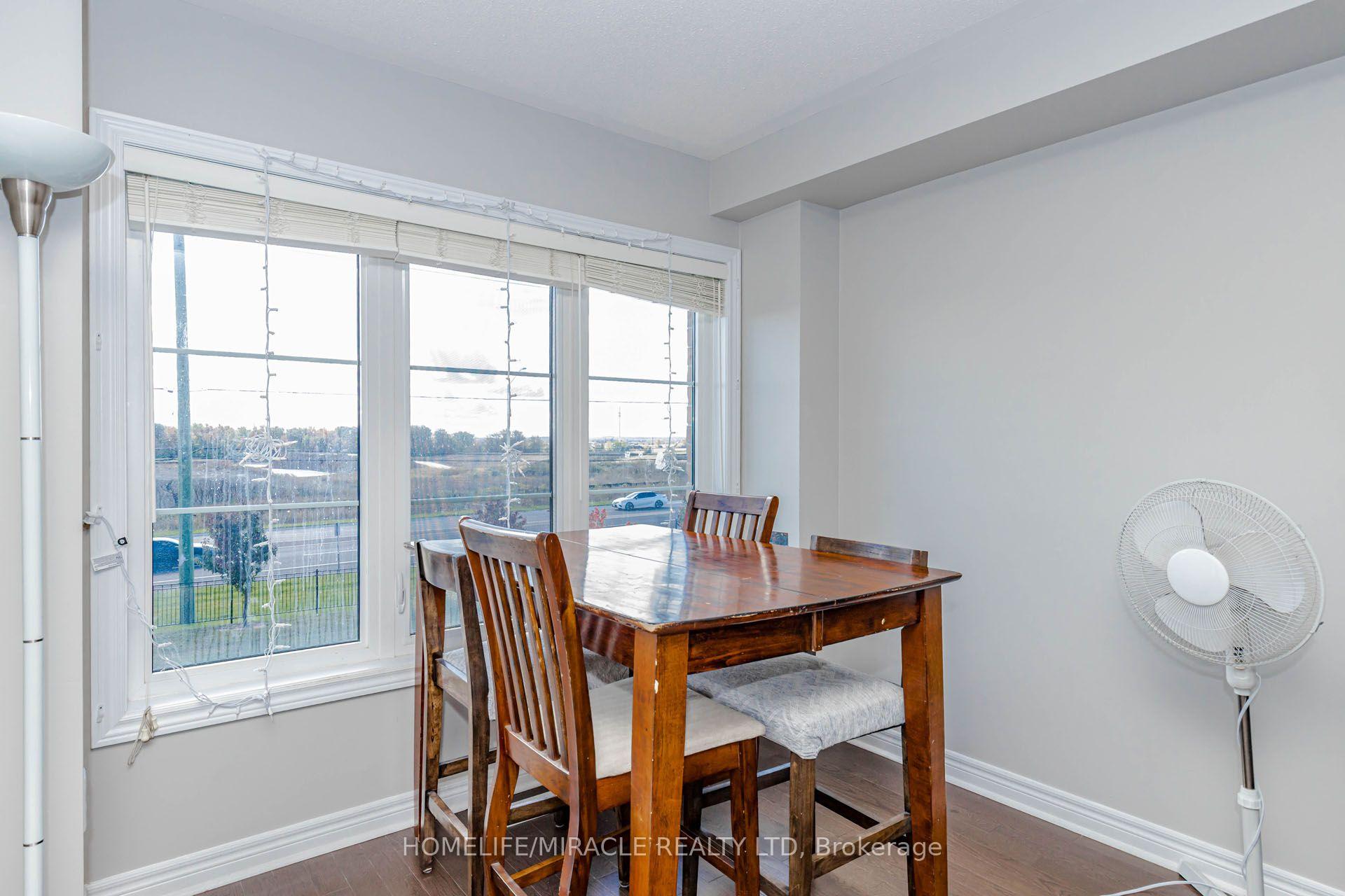 Photo 18 of 45 Padbury Trail, Brampton, Northwest Brampton — HOMEH