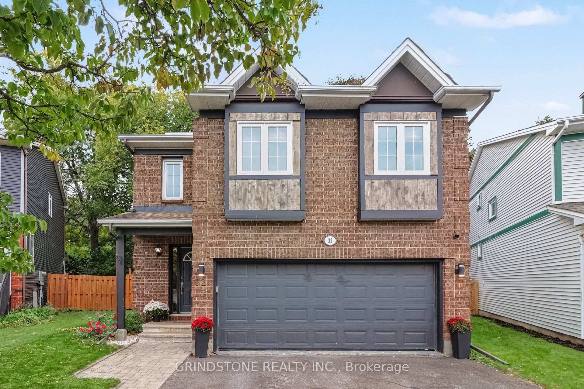 Photo of 32 Rosegarden Crescent