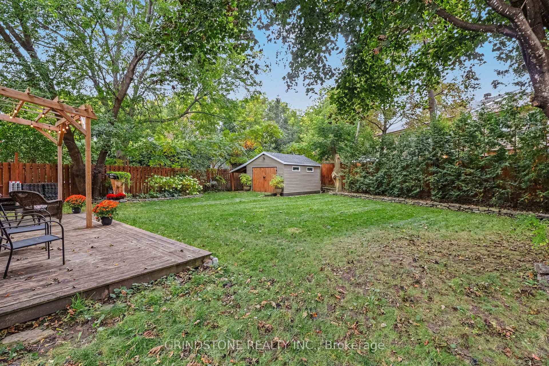 Photo 27 of 32 Rosegarden Crescent, Ottawa, Hunt Club Park/Greenboro — HOMEH