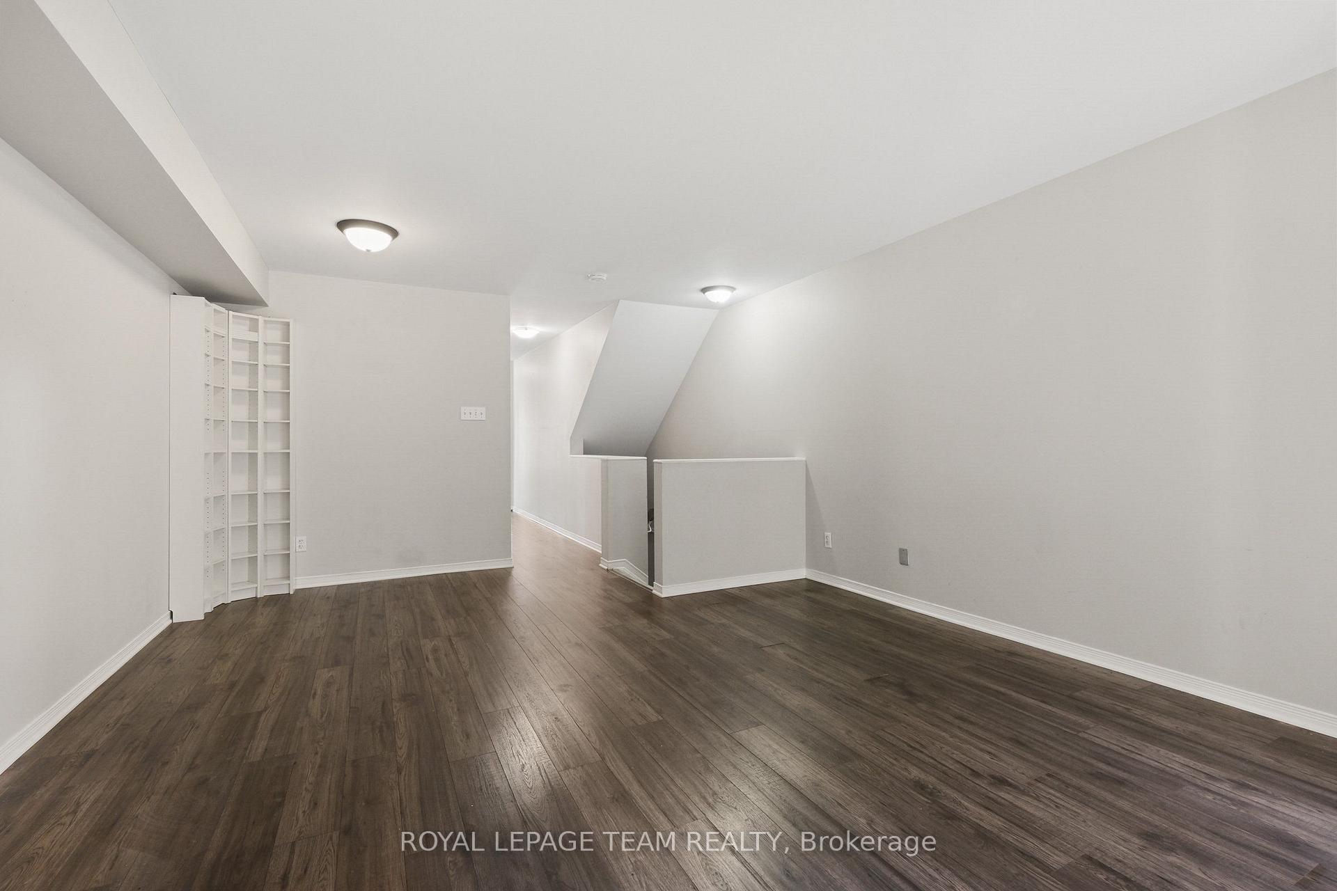 Photo 19 of 1665 Locksley Lane, Ottawa, Beaconwood — HOMEH