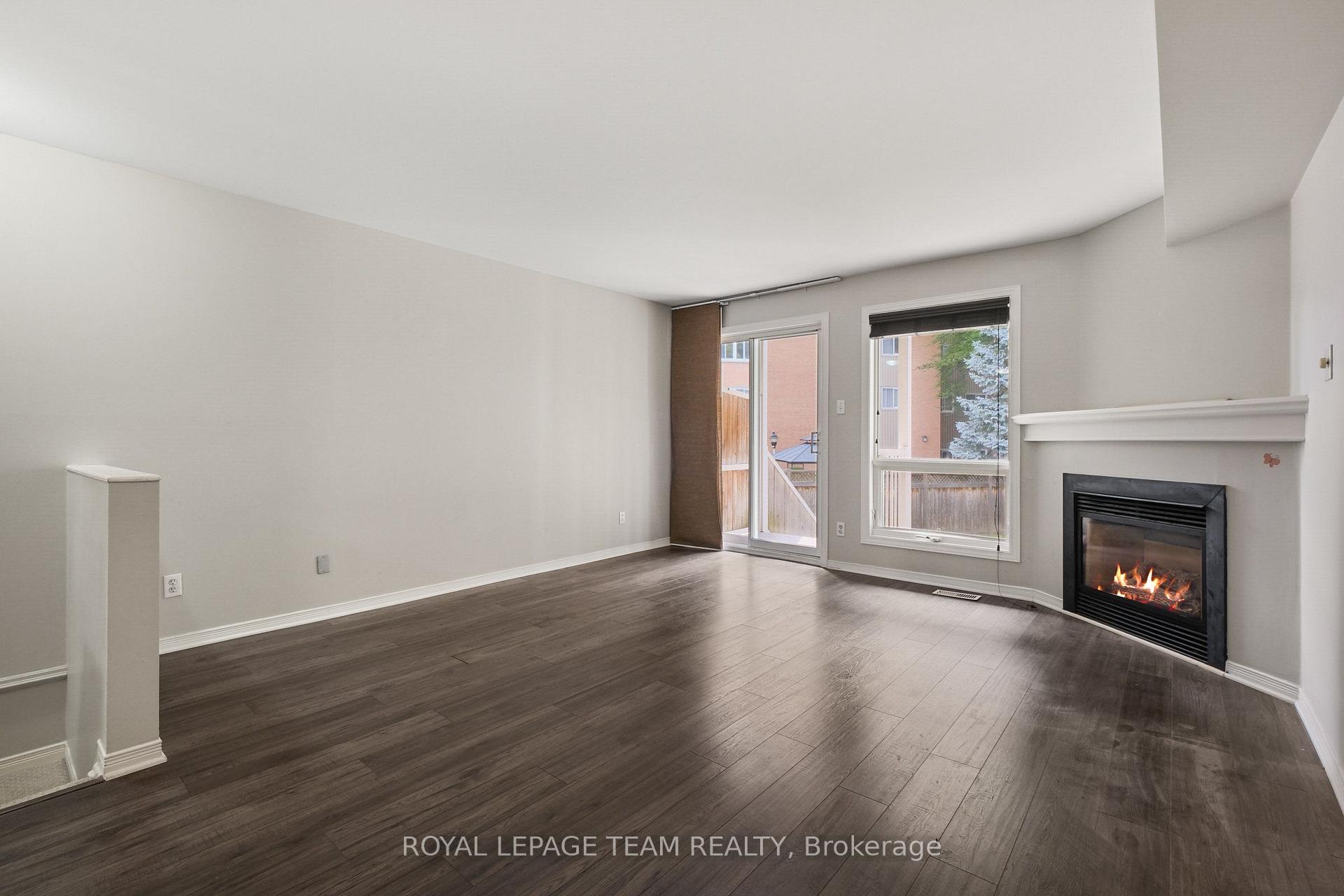 Photo 20 of 1665 Locksley Lane, Ottawa, Beaconwood — HOMEH