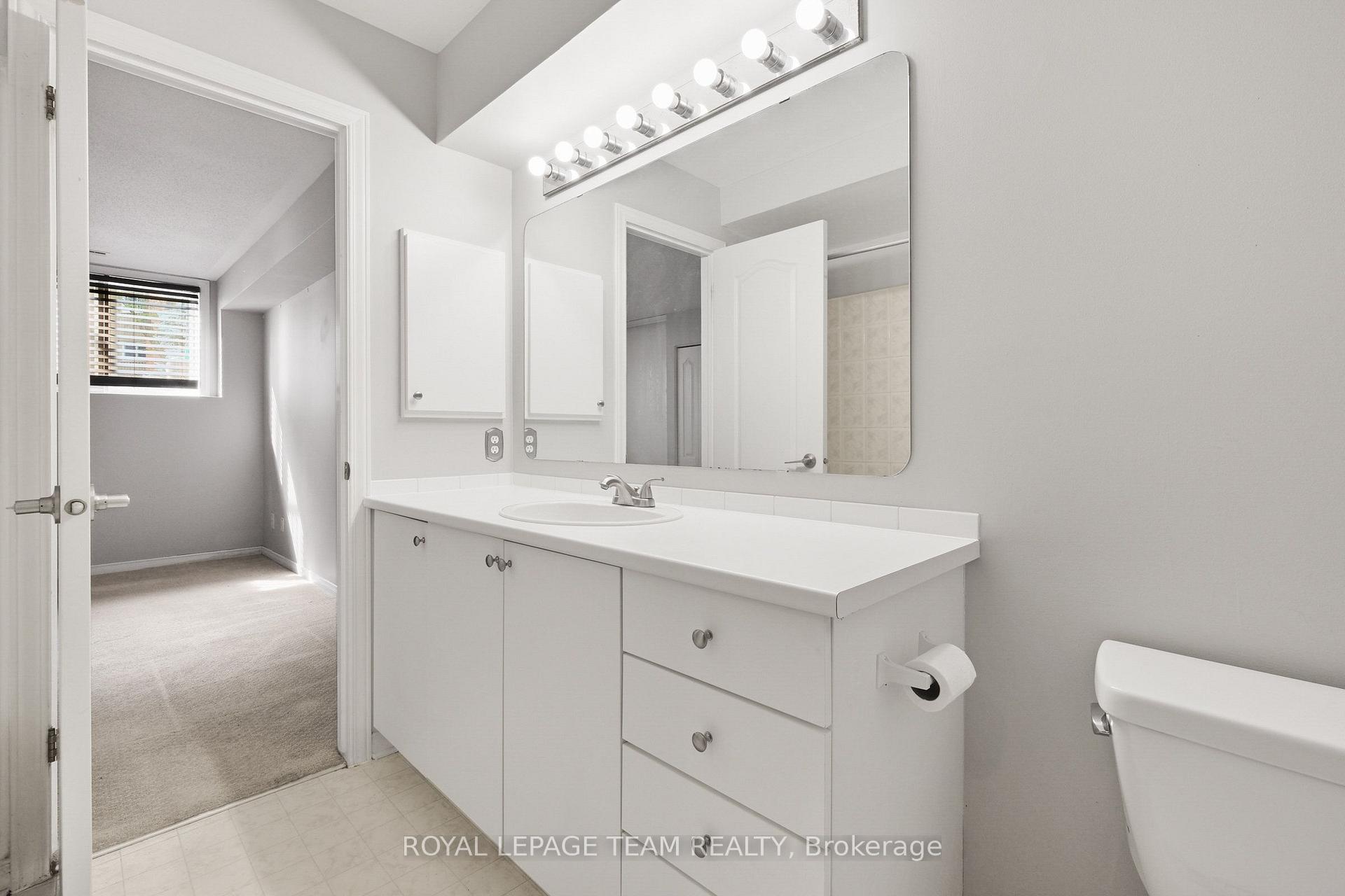 Photo 26 of 1665 Locksley Lane, Ottawa, Beaconwood — HOMEH