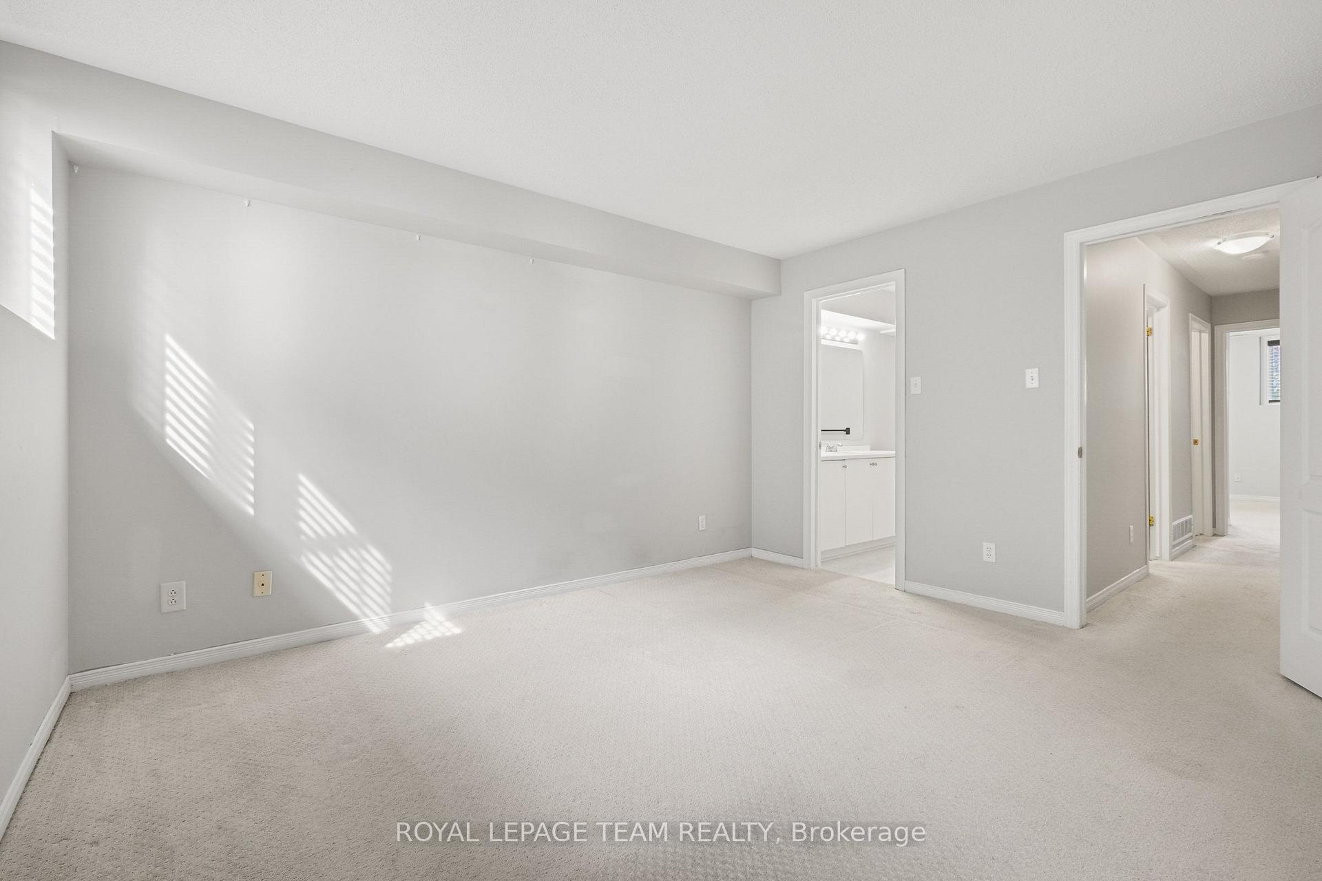 Photo 30 of 1665 Locksley Lane, Ottawa, Beaconwood — HOMEH